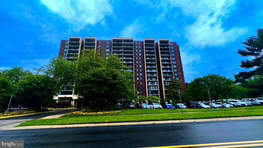 A Must See 1 bedroom & 1 full bath has been completely renovated with newer Kitchen Cabinets & Granite & newer appliances, marble floor, Bathroom with marble & granite ,  Brand new HVAC System, There is a moving fee of $300.00, Tenant rental insurance is required.