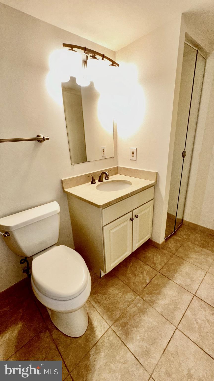 CHELSEA TOWERS - Residential Lease