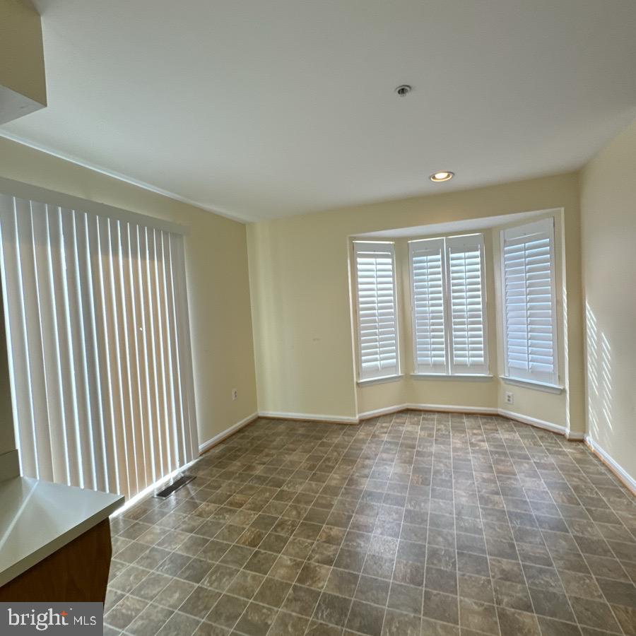 CROMWELL FOUNTAIN - Residential Lease