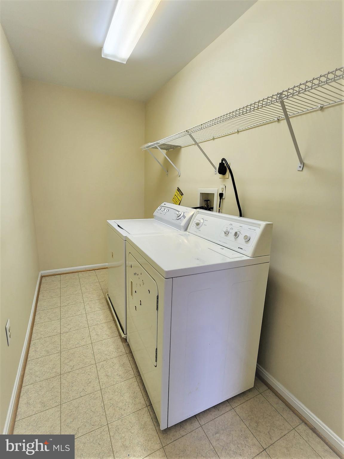 CROMWELL FOUNTAIN - Residential Lease