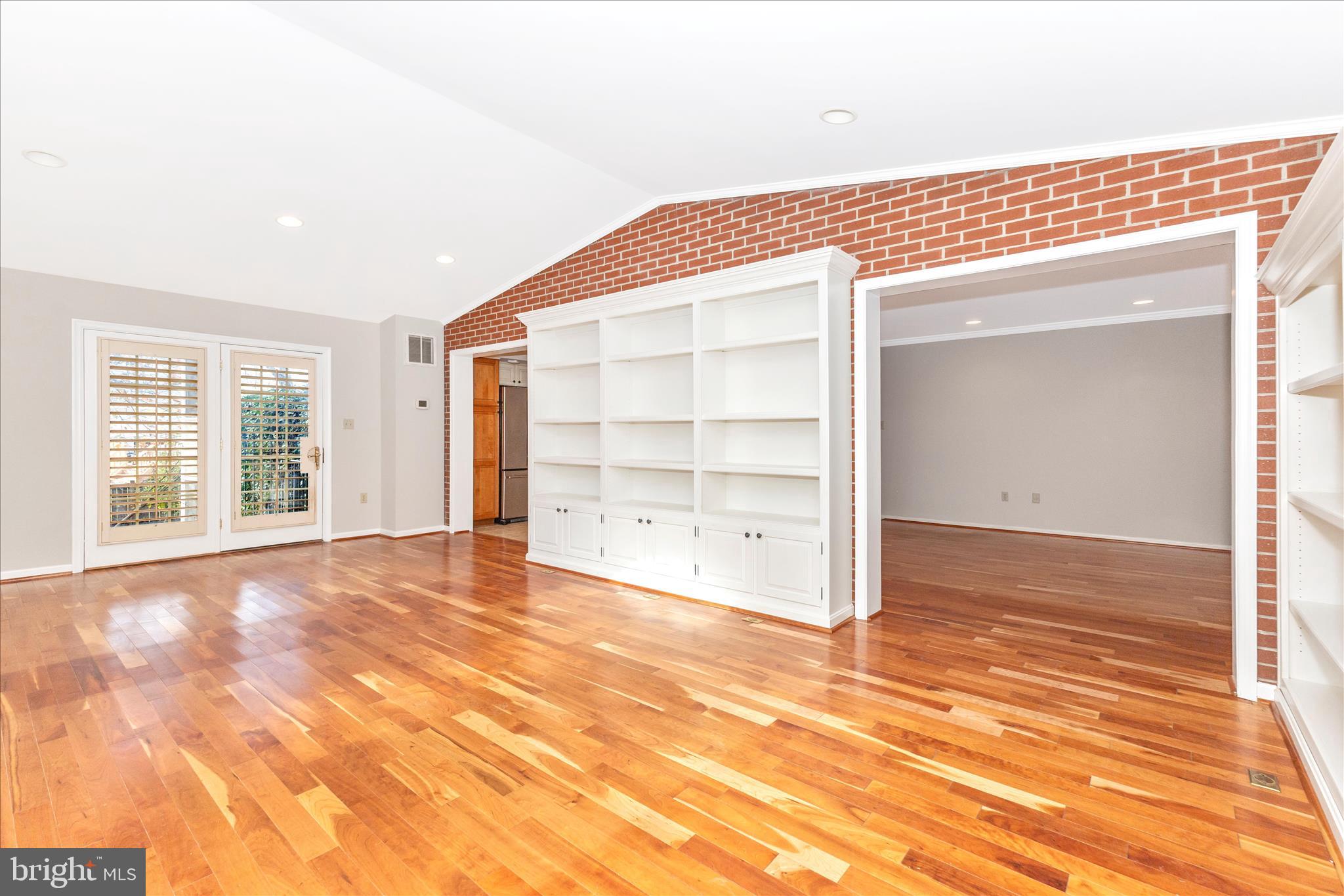 DEERFIELD - Residential