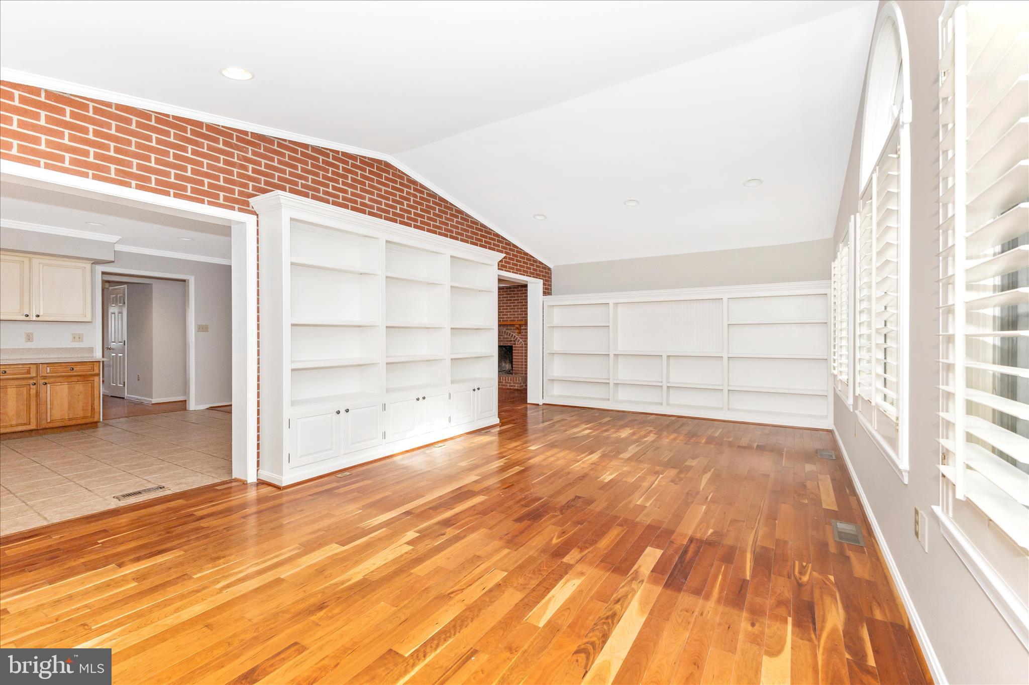 DEERFIELD - Residential