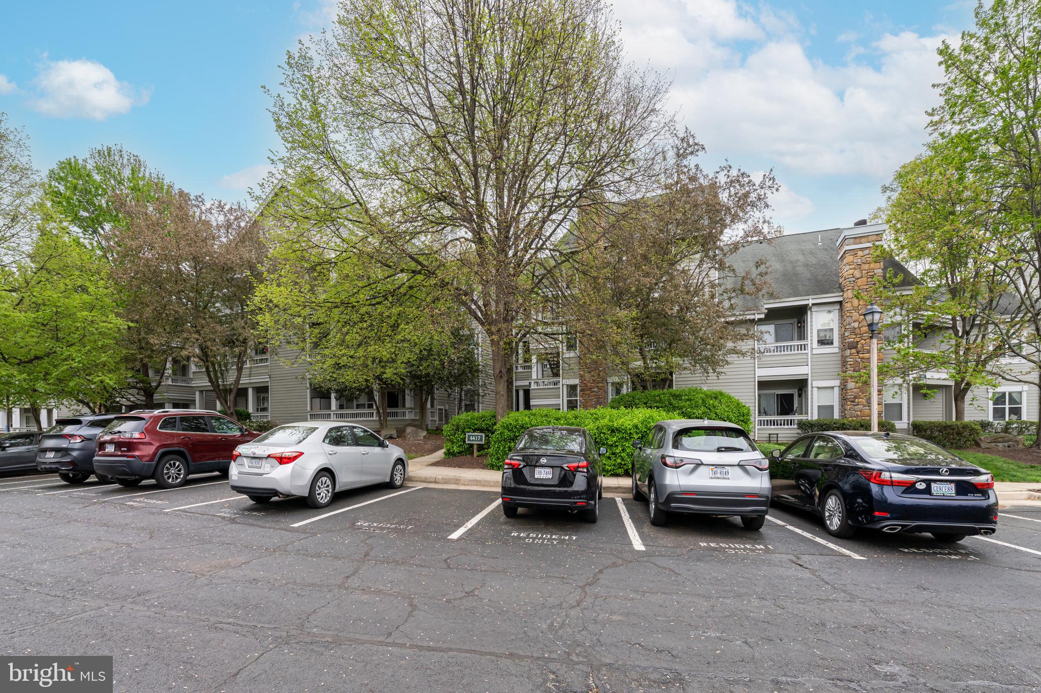 STONECROFT CONDO - Residential Lease