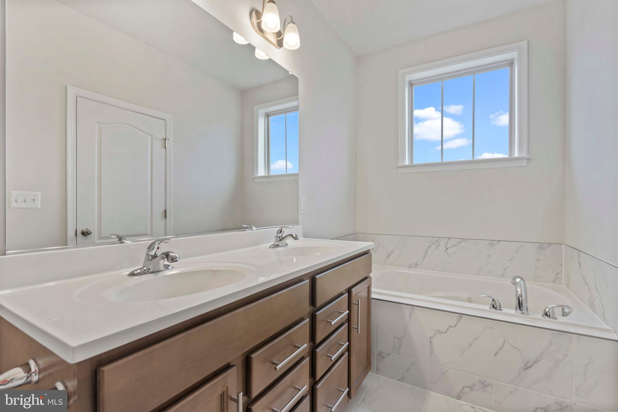 CANTERBURY STATION - Residential Lease