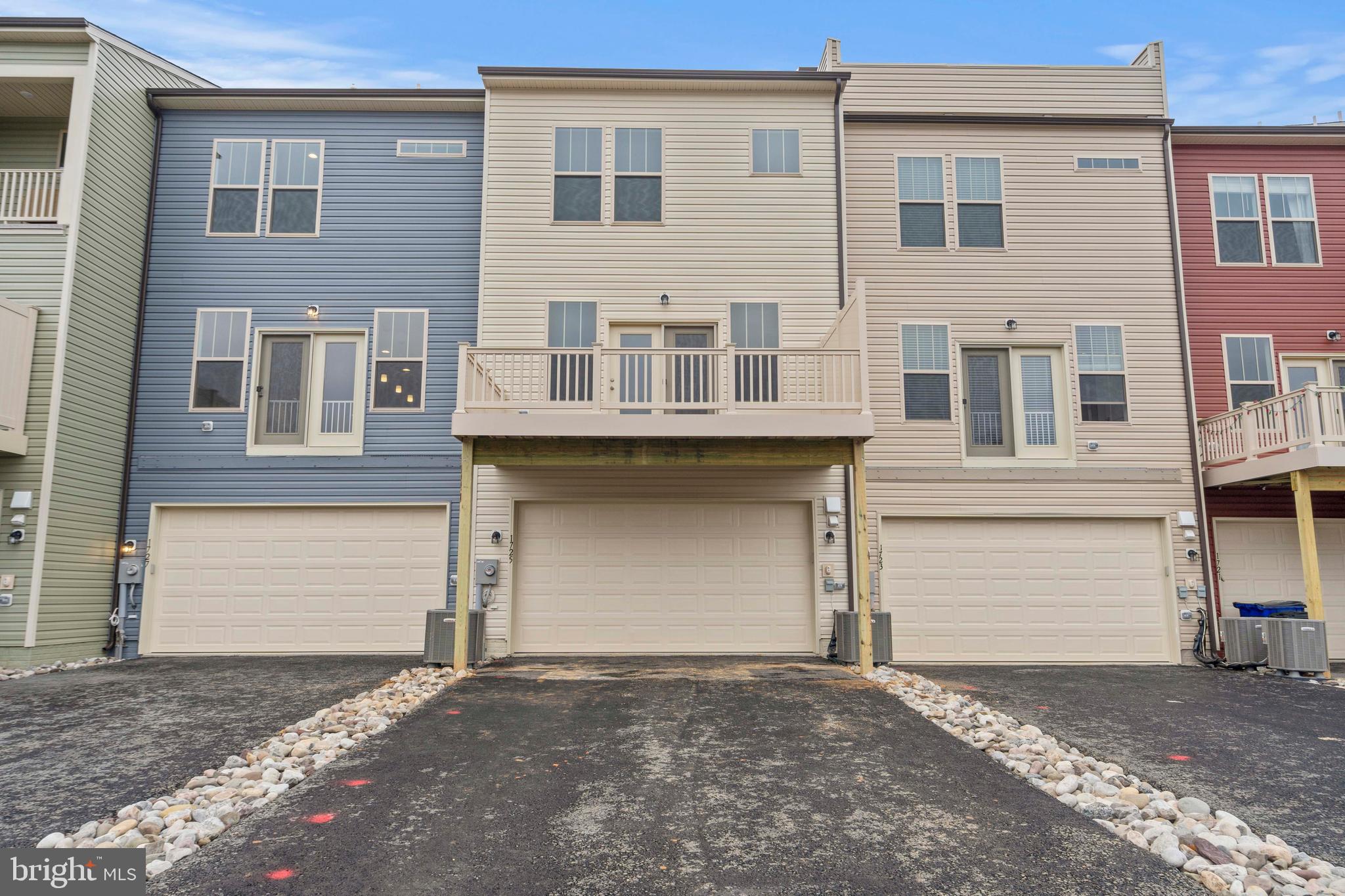 CANTERBURY STATION - Residential Lease