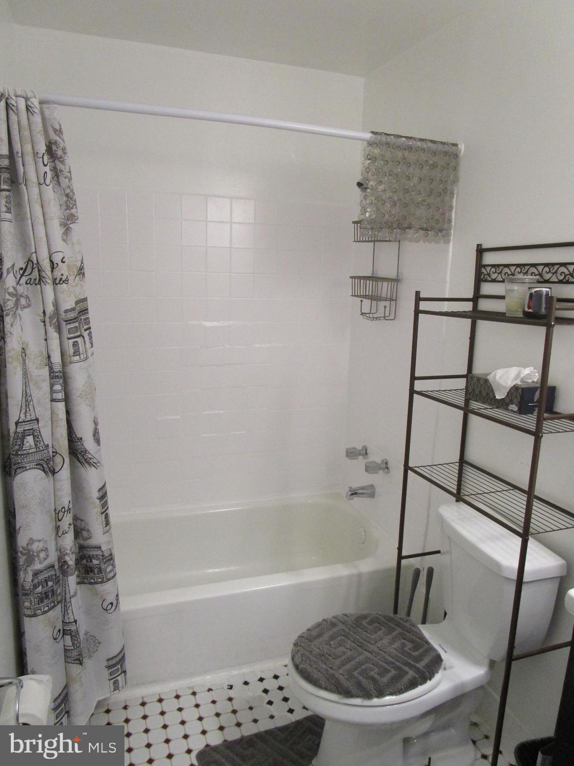 GERMANTOWN - Residential Lease