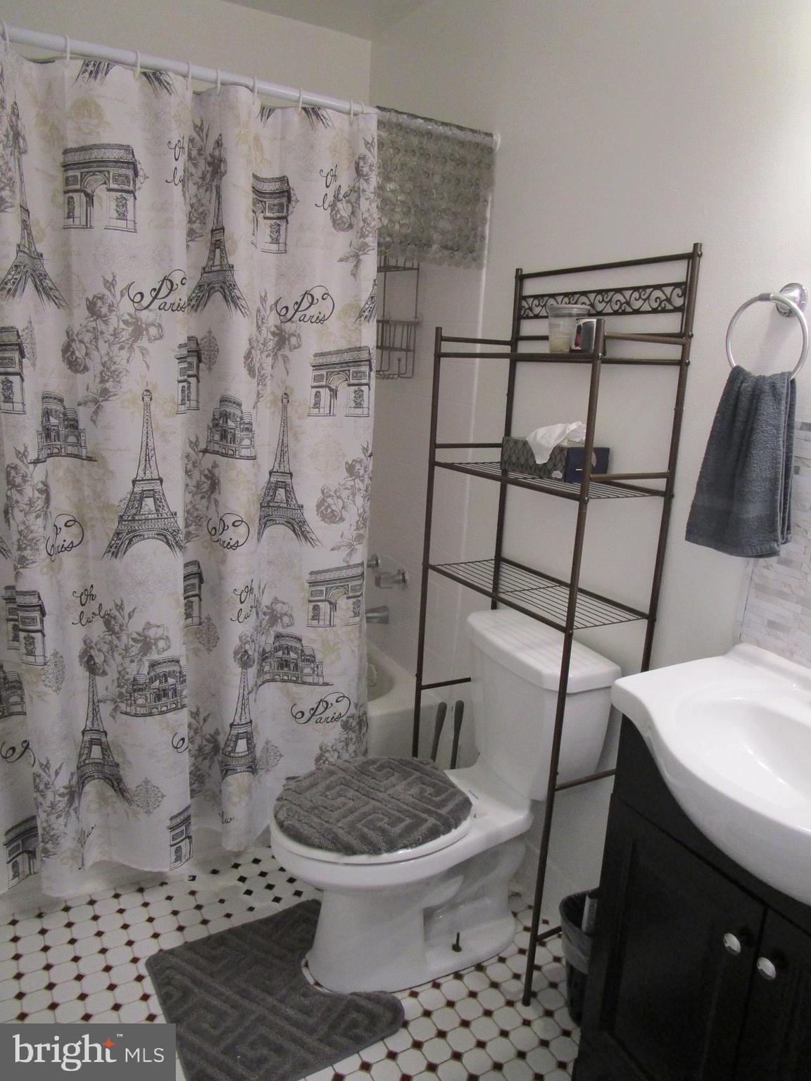 GERMANTOWN - Residential Lease