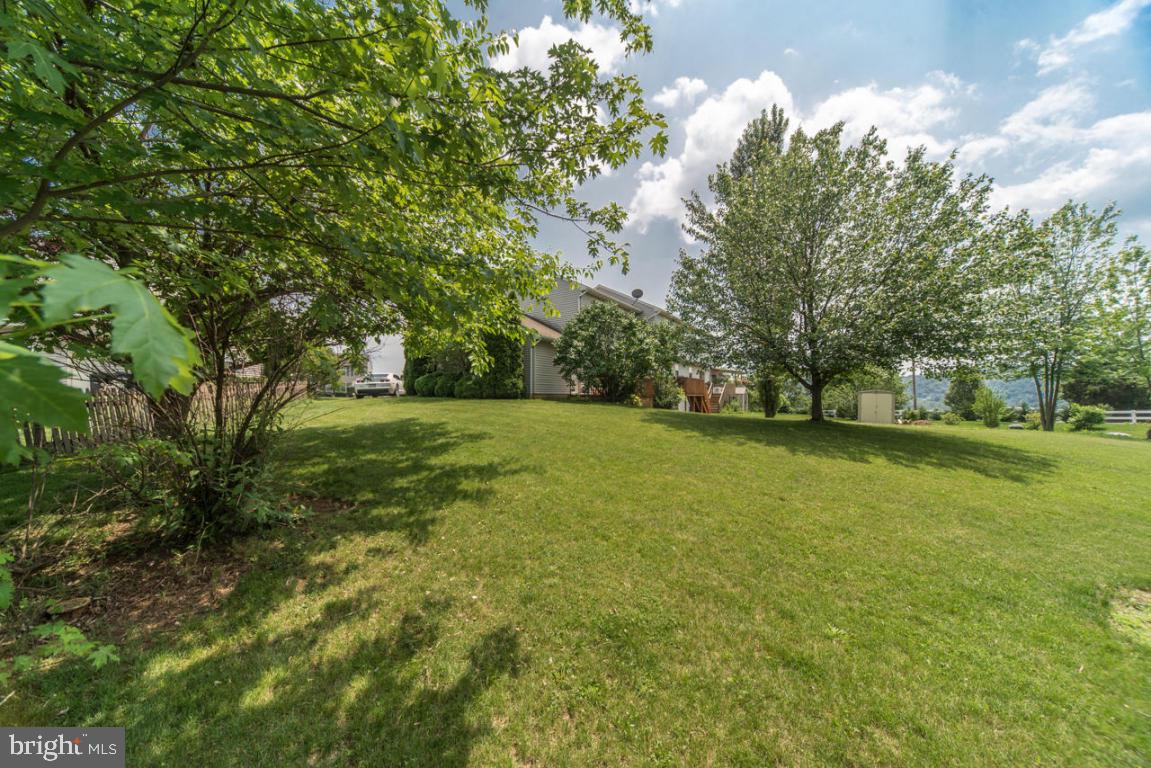 VILLAGE SQUARE - Residential