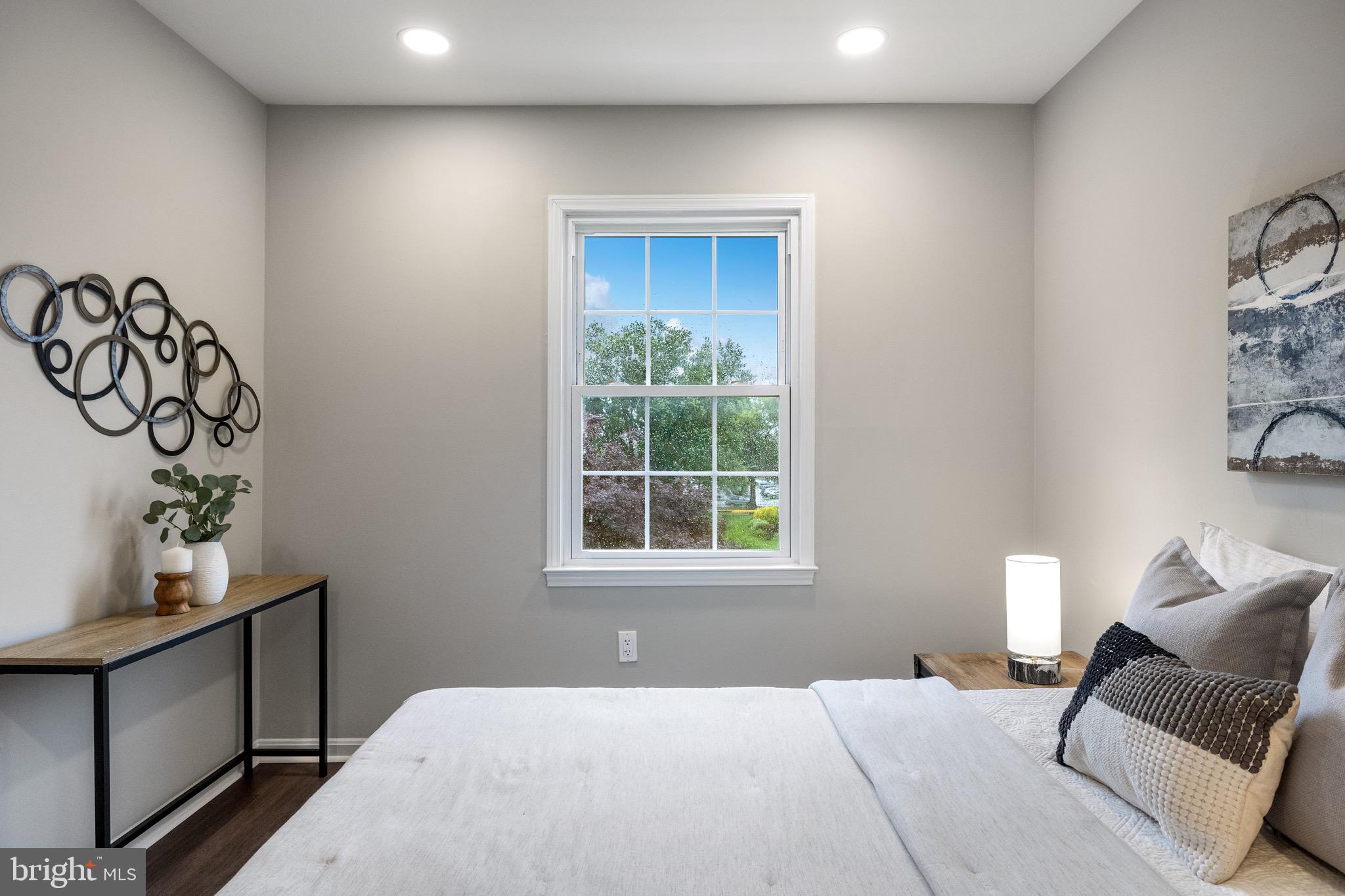 COMSTOCK - Residential