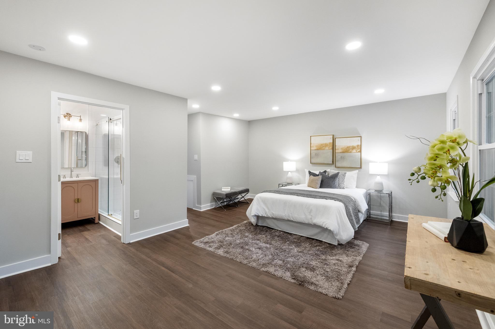 COMSTOCK - Residential