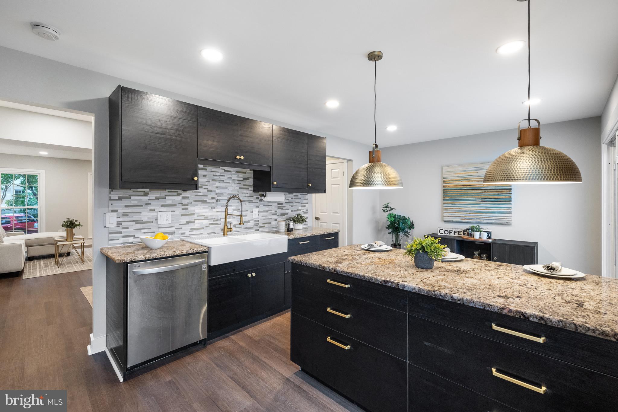 COMSTOCK - Residential