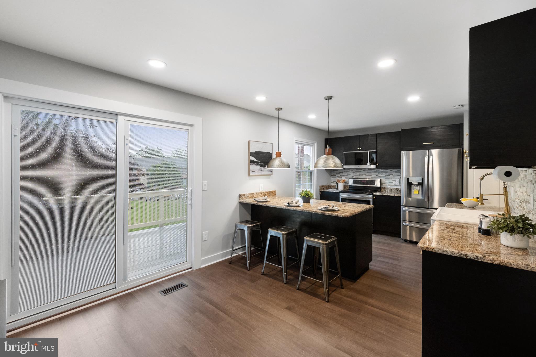 COMSTOCK - Residential