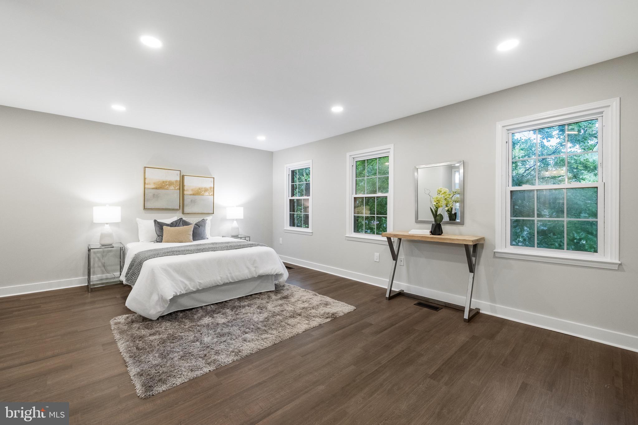 COMSTOCK - Residential