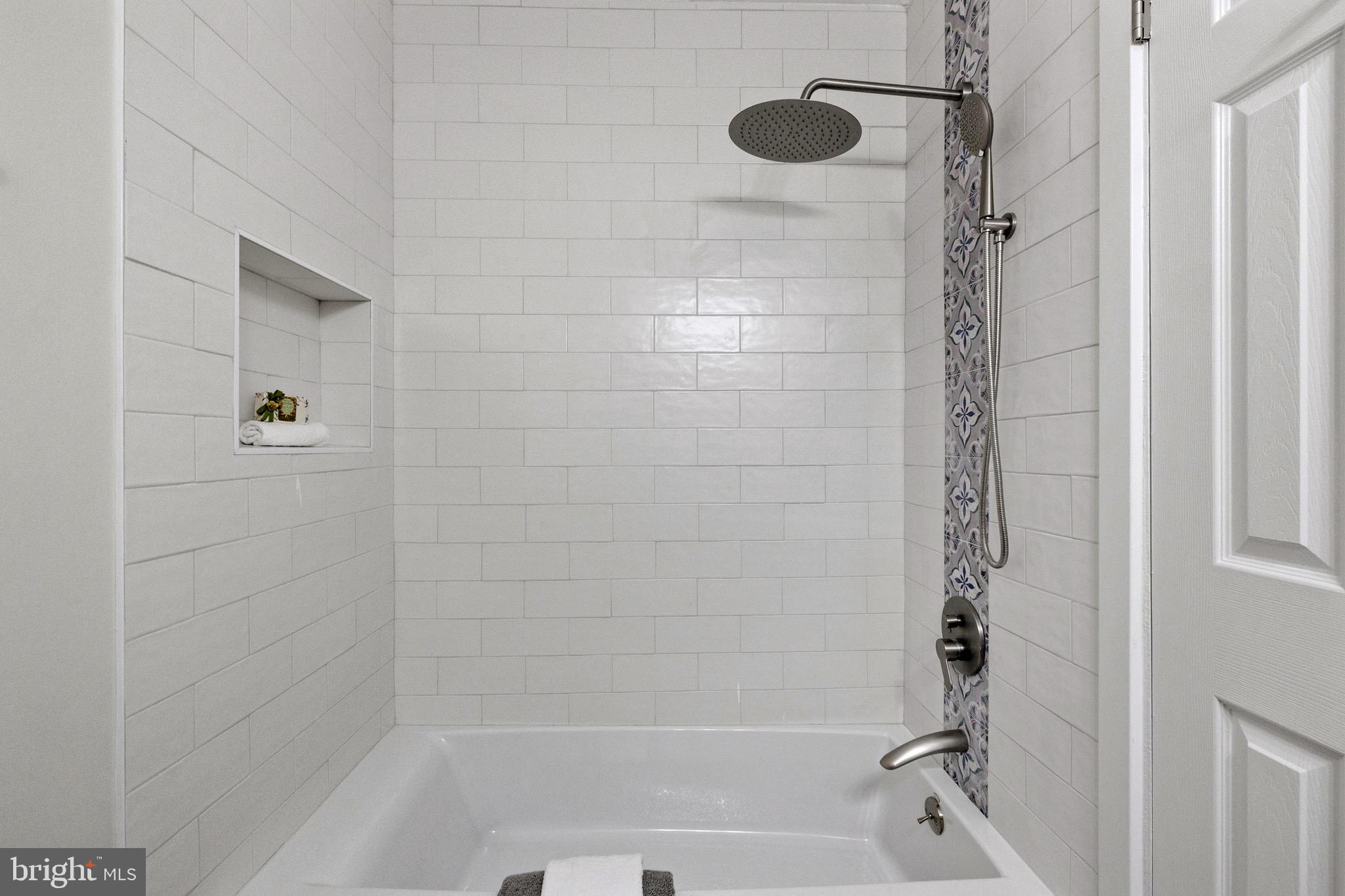 COMSTOCK - Residential