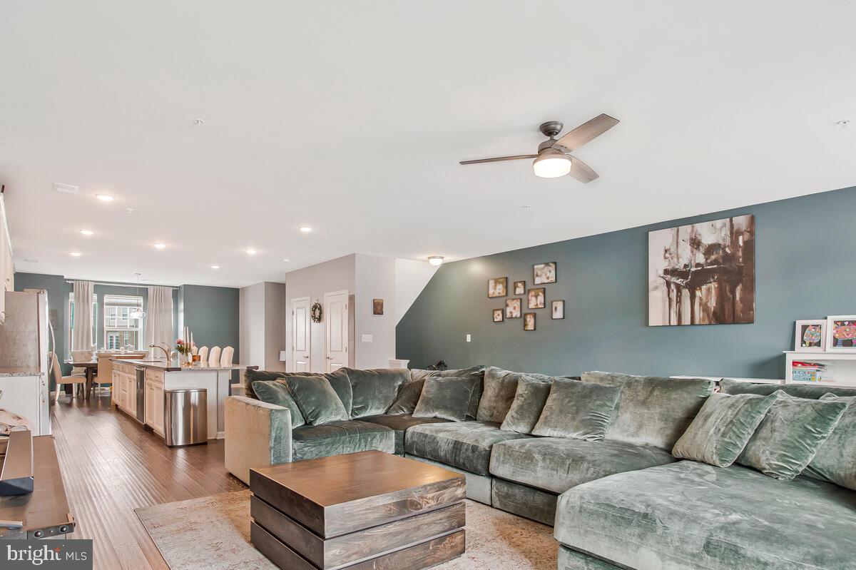 9709 TEALBRIAR DRIVE 266