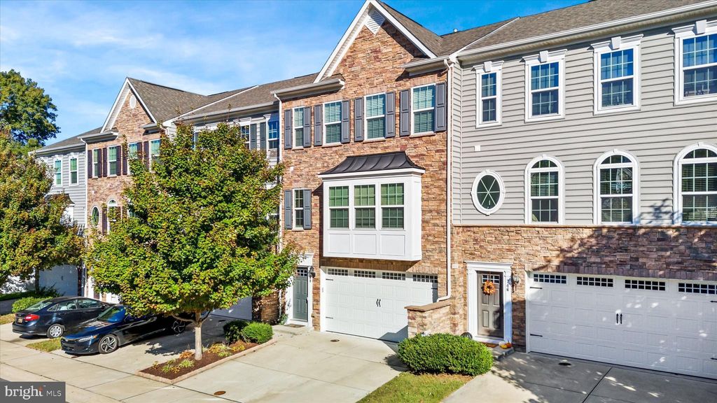 Photo of 748 Stonehouse Way, HOCKESSIN, DE 19707 (MLS # DENC2090802)