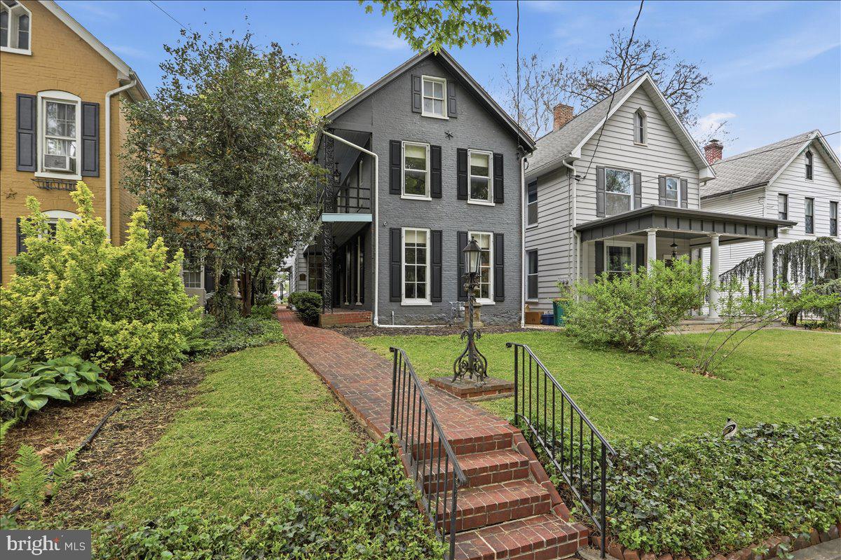 CHAMBERSBURG - Residential