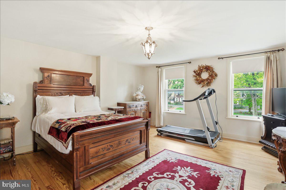 CHAMBERSBURG - Residential