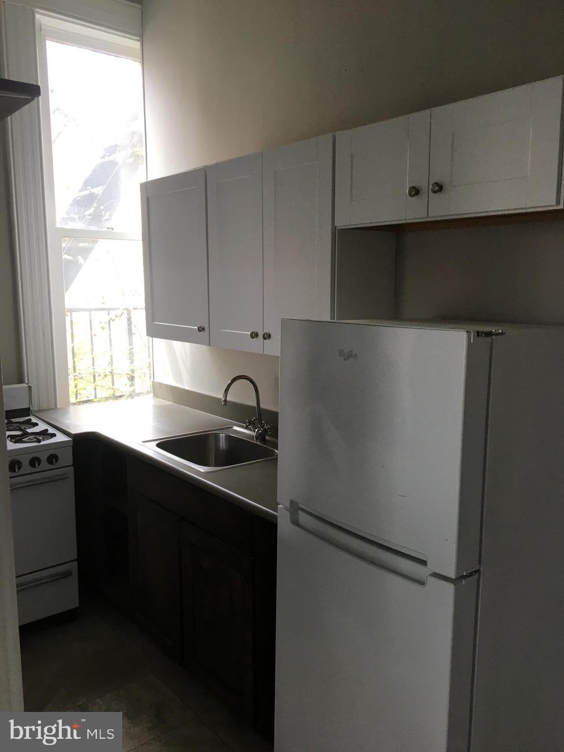 MOUNT VERNON PLACE HISTORIC DISTRICT - Residential Lease