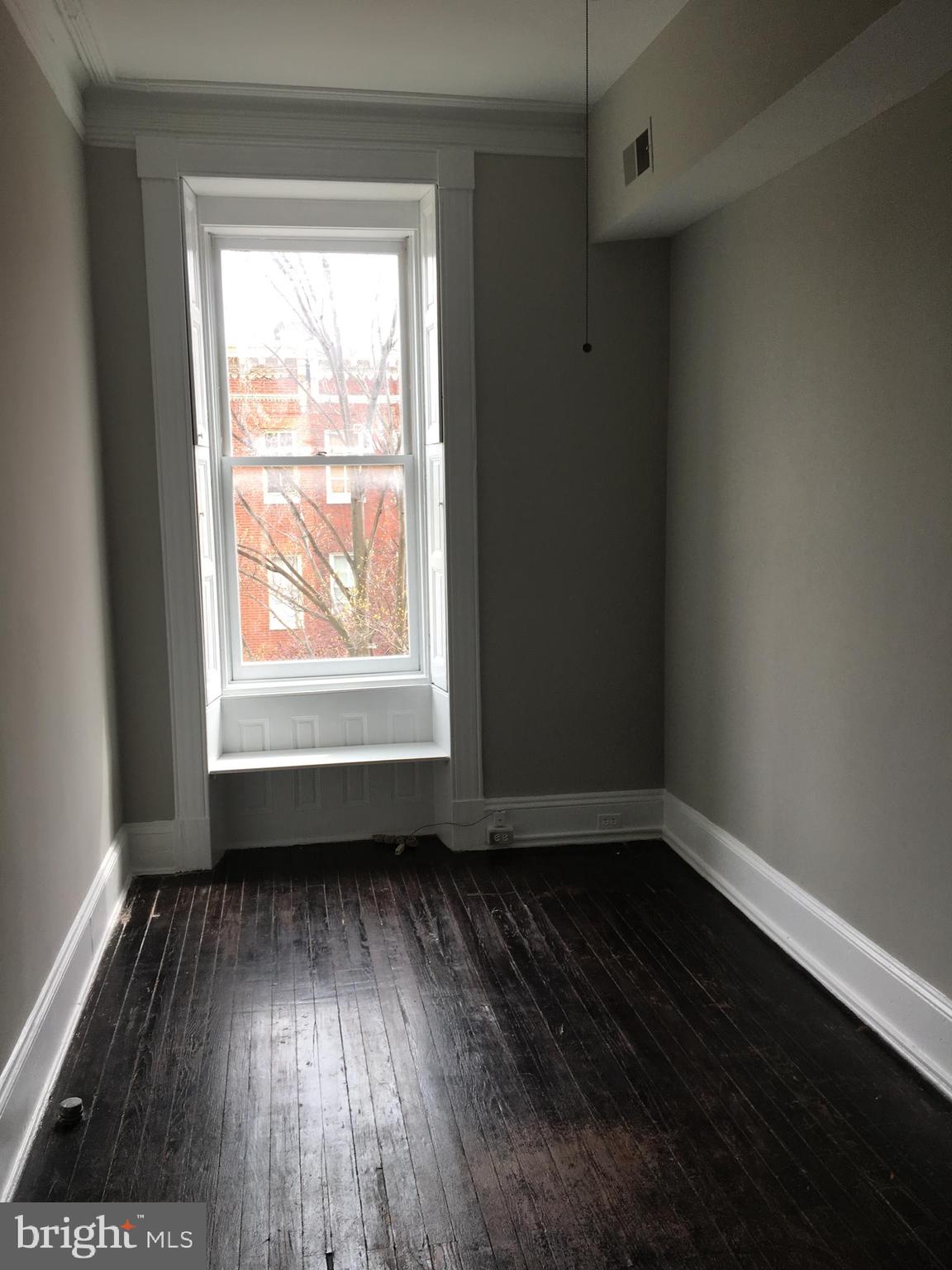 MOUNT VERNON PLACE HISTORIC DISTRICT - Residential Lease