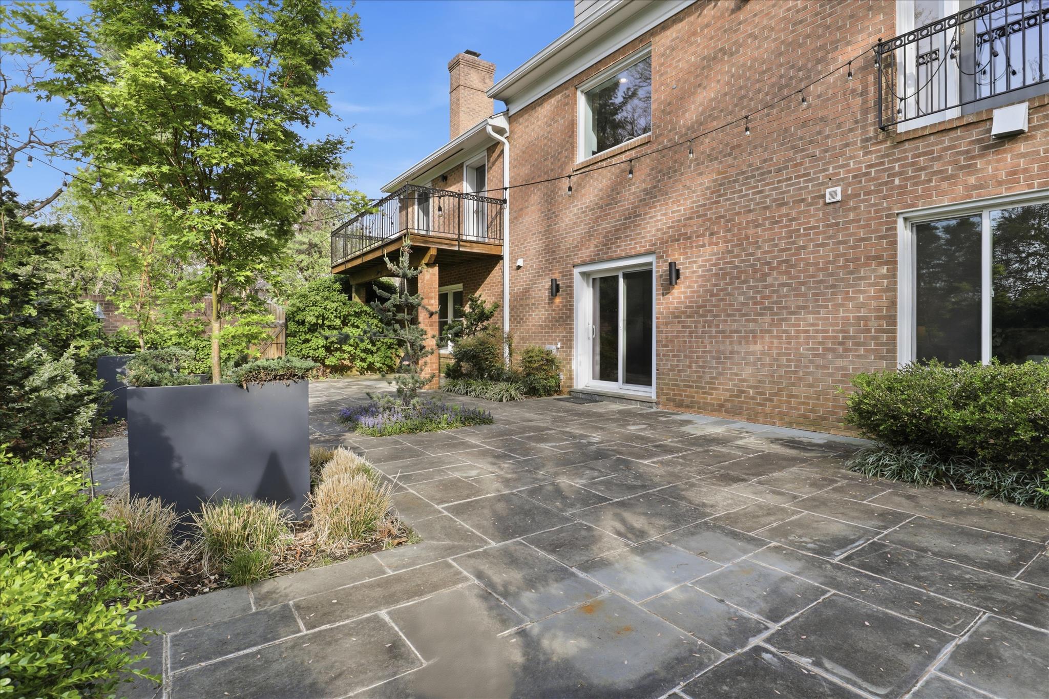 THE GLEBE - Residential