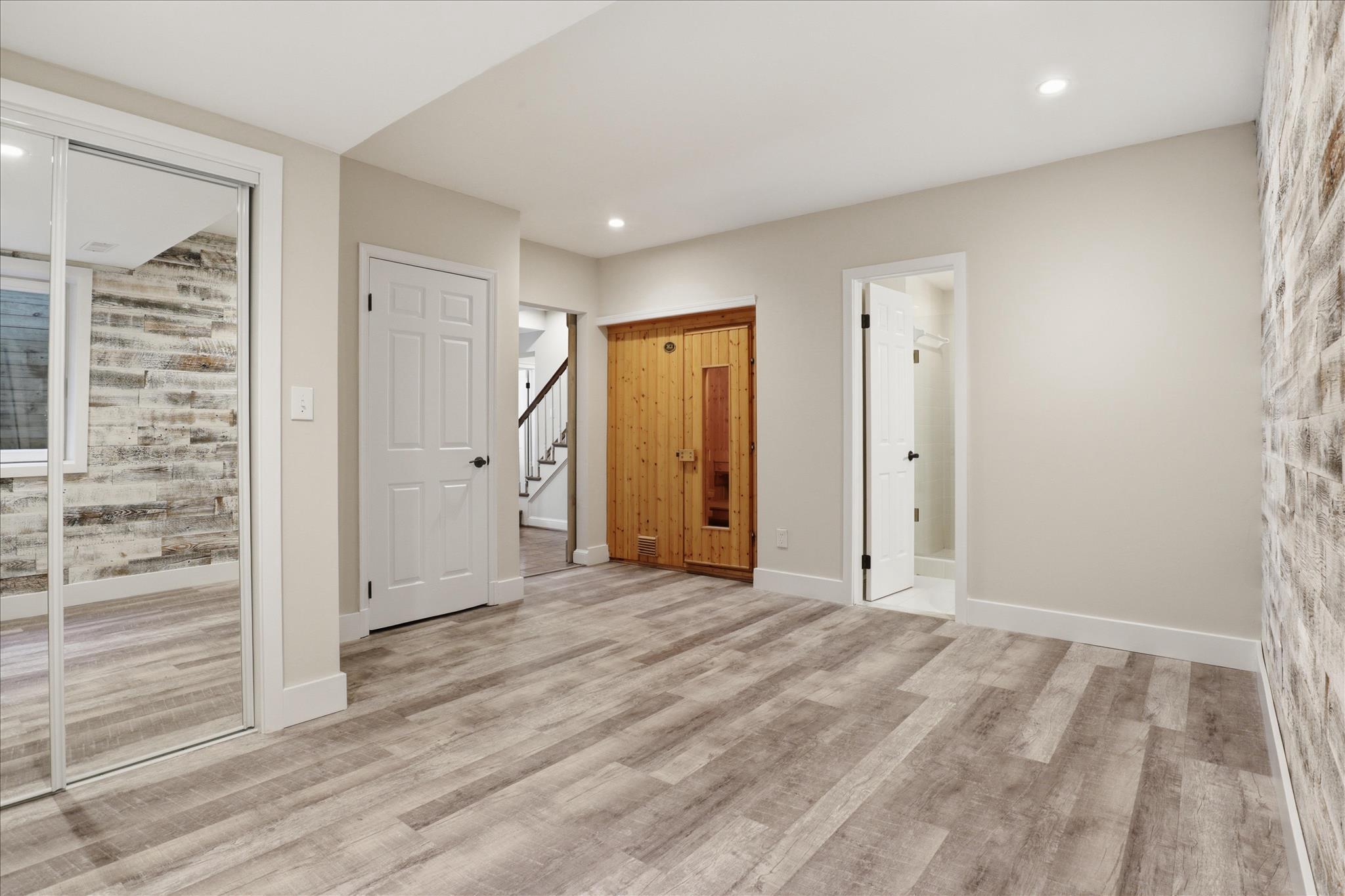 THE GLEBE - Residential