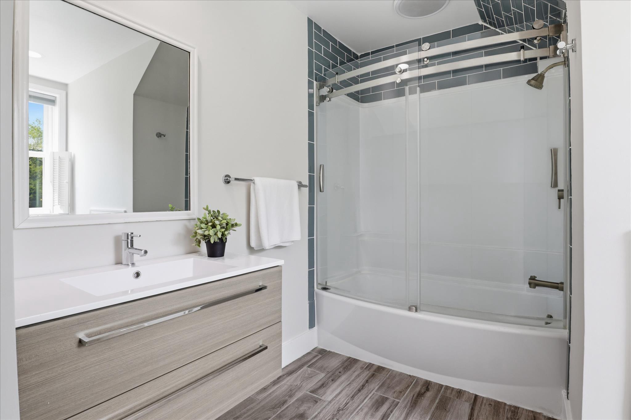 THE GLEBE - Residential