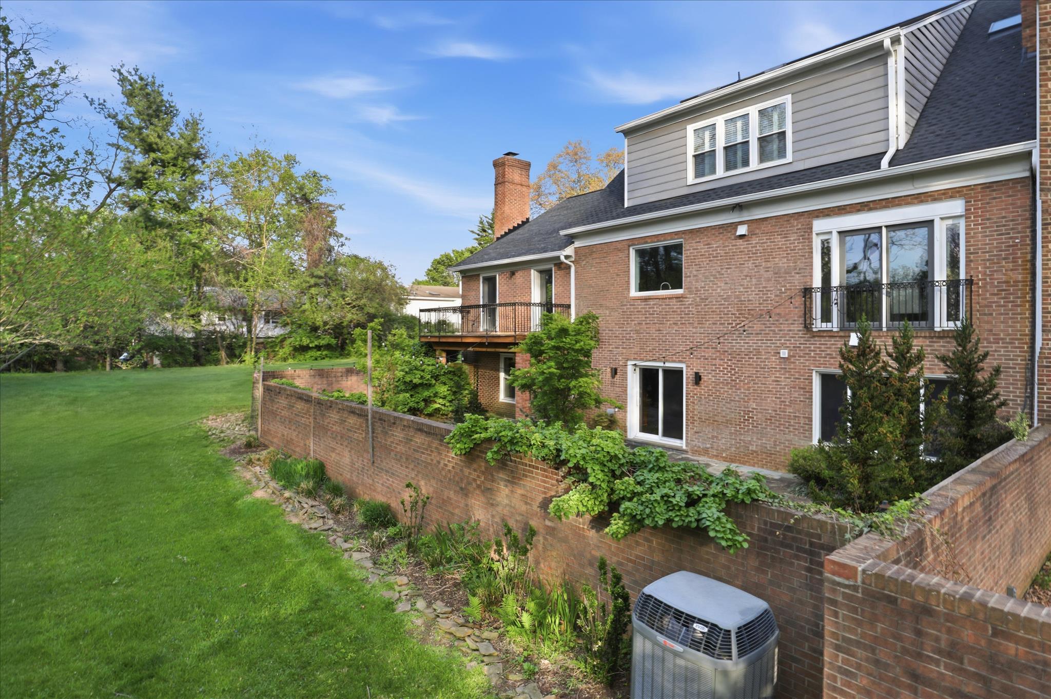 THE GLEBE - Residential