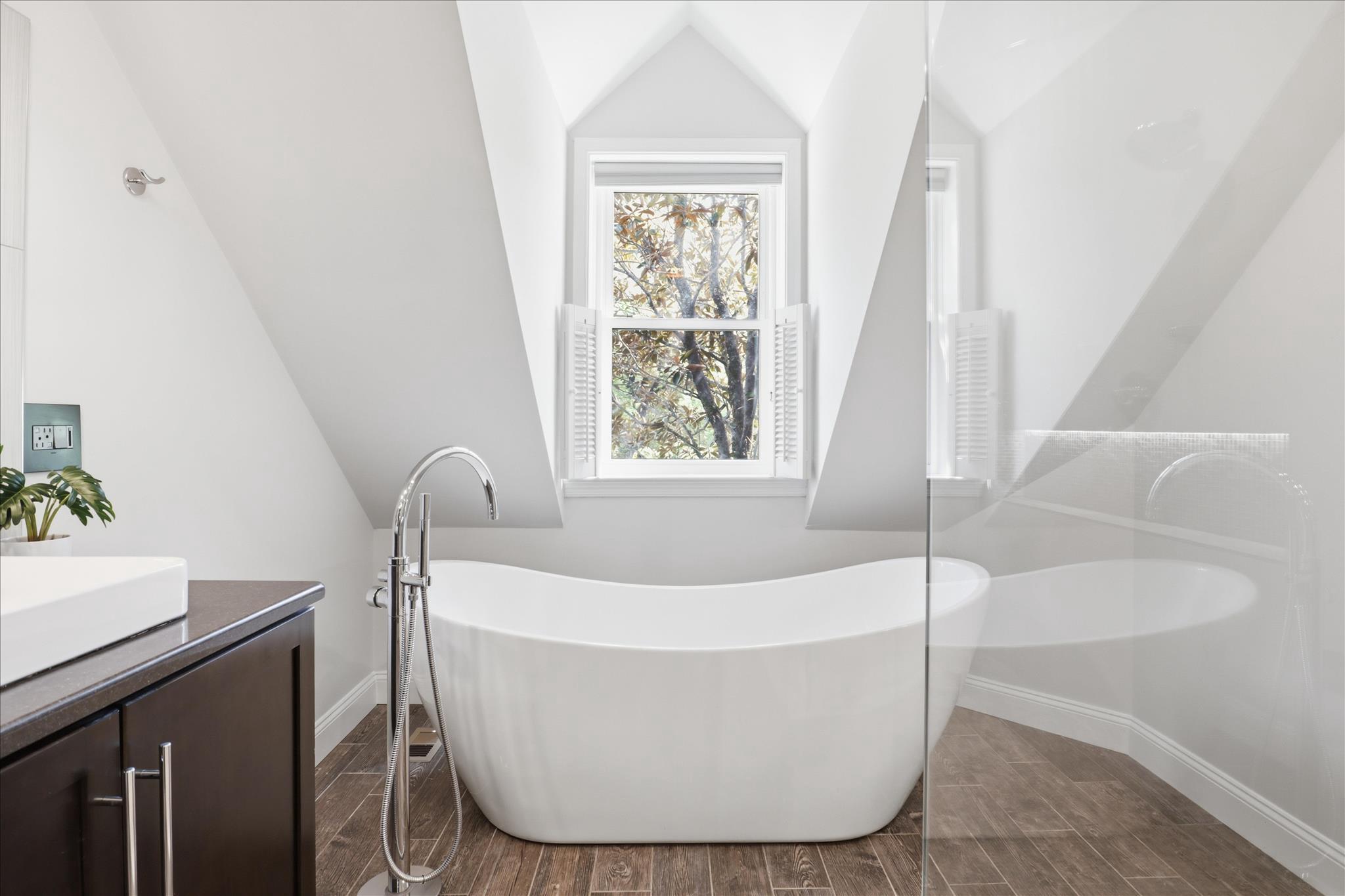 THE GLEBE - Residential