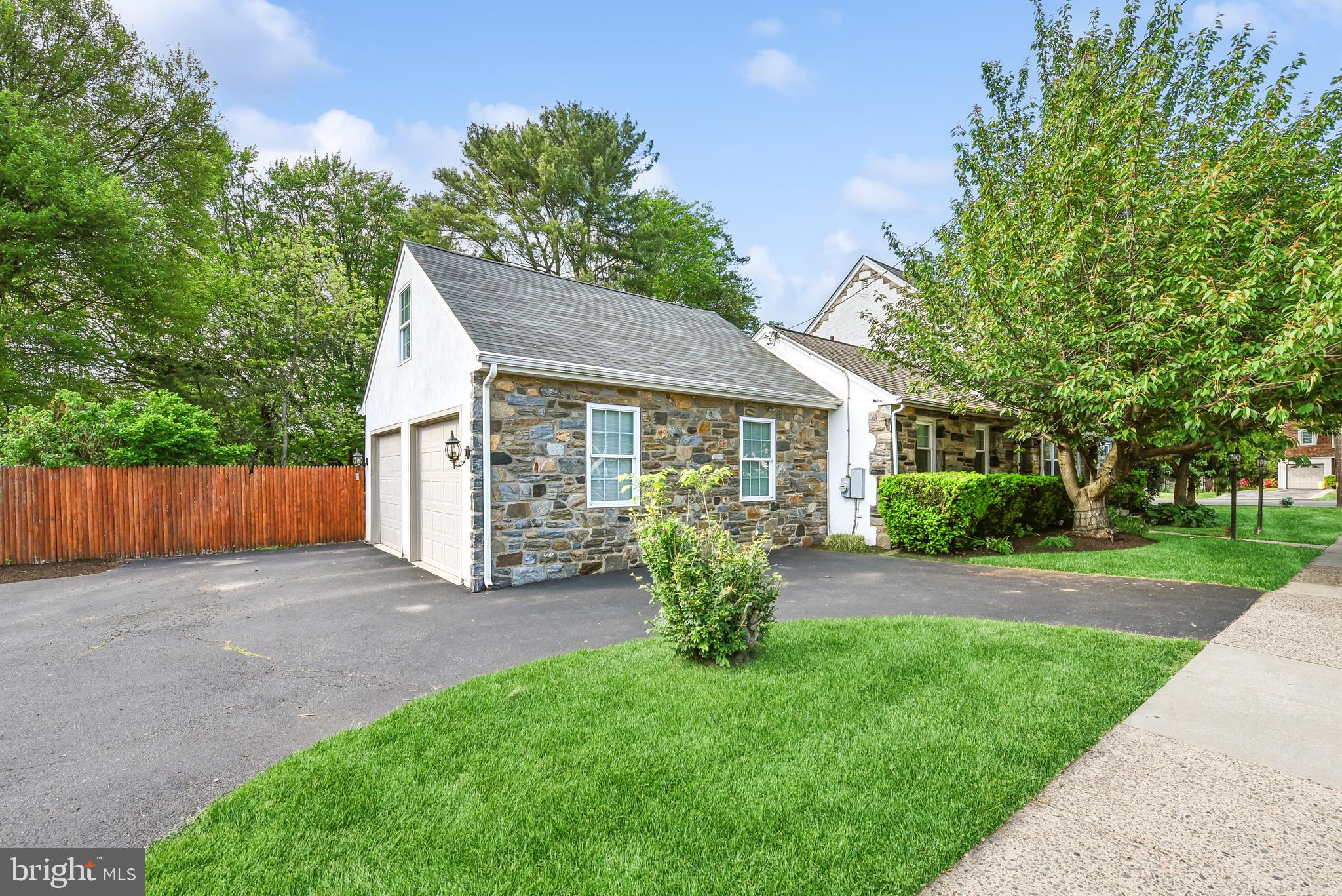 WOODLANDS - Residential