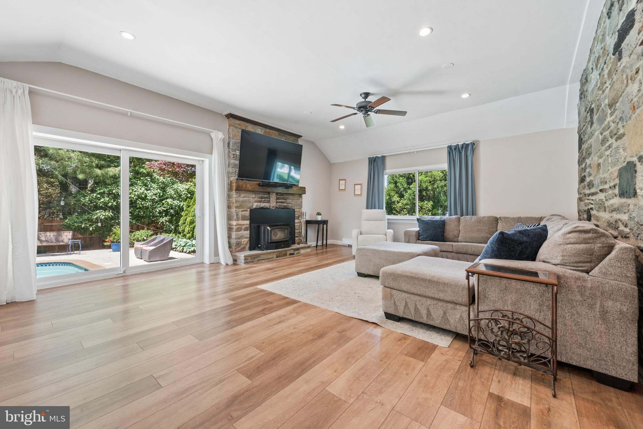 WOODLANDS - Residential