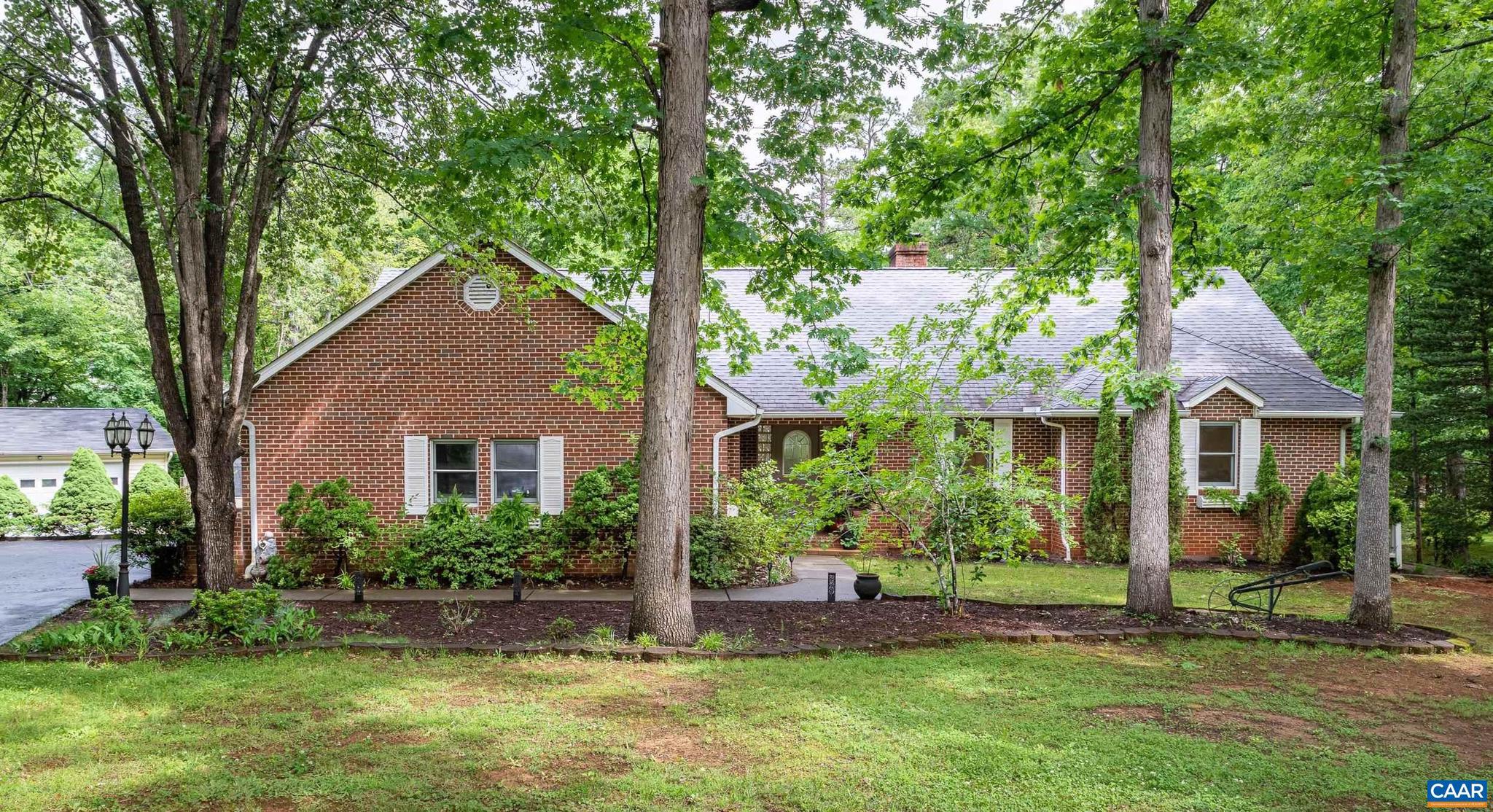 LAKE MONTICELLO - Residential