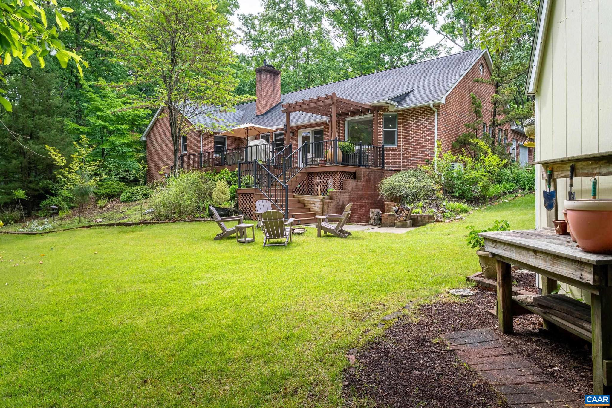 LAKE MONTICELLO - Residential