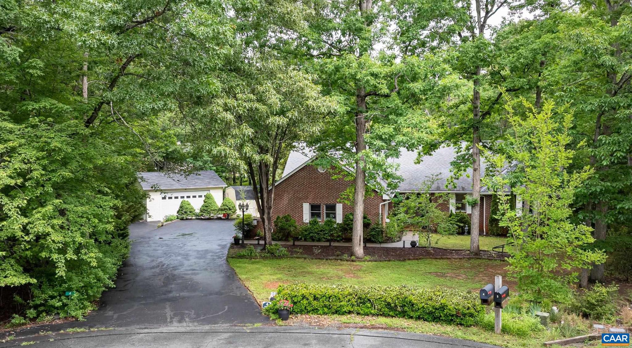 LAKE MONTICELLO - Residential