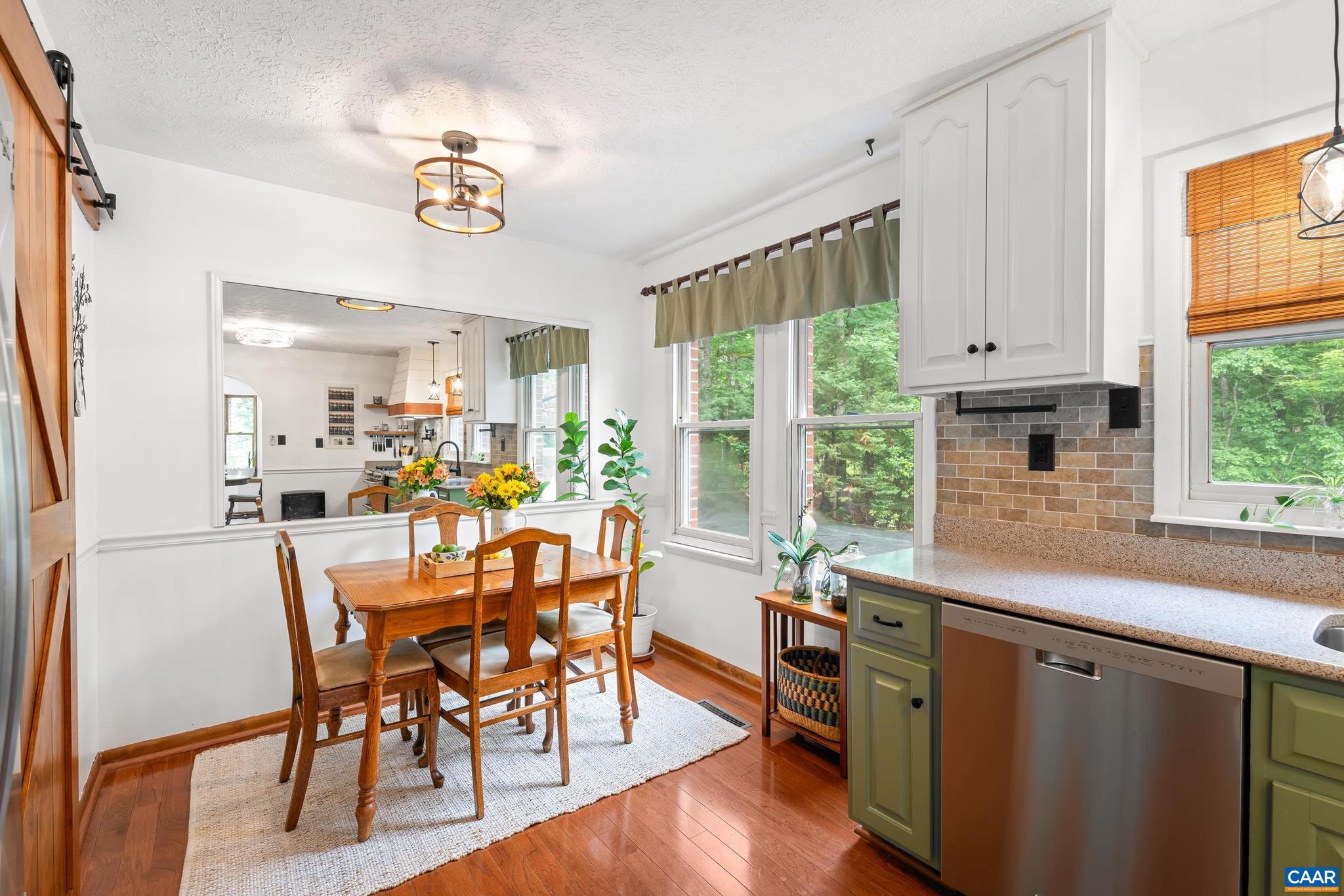 LAKE MONTICELLO - Residential