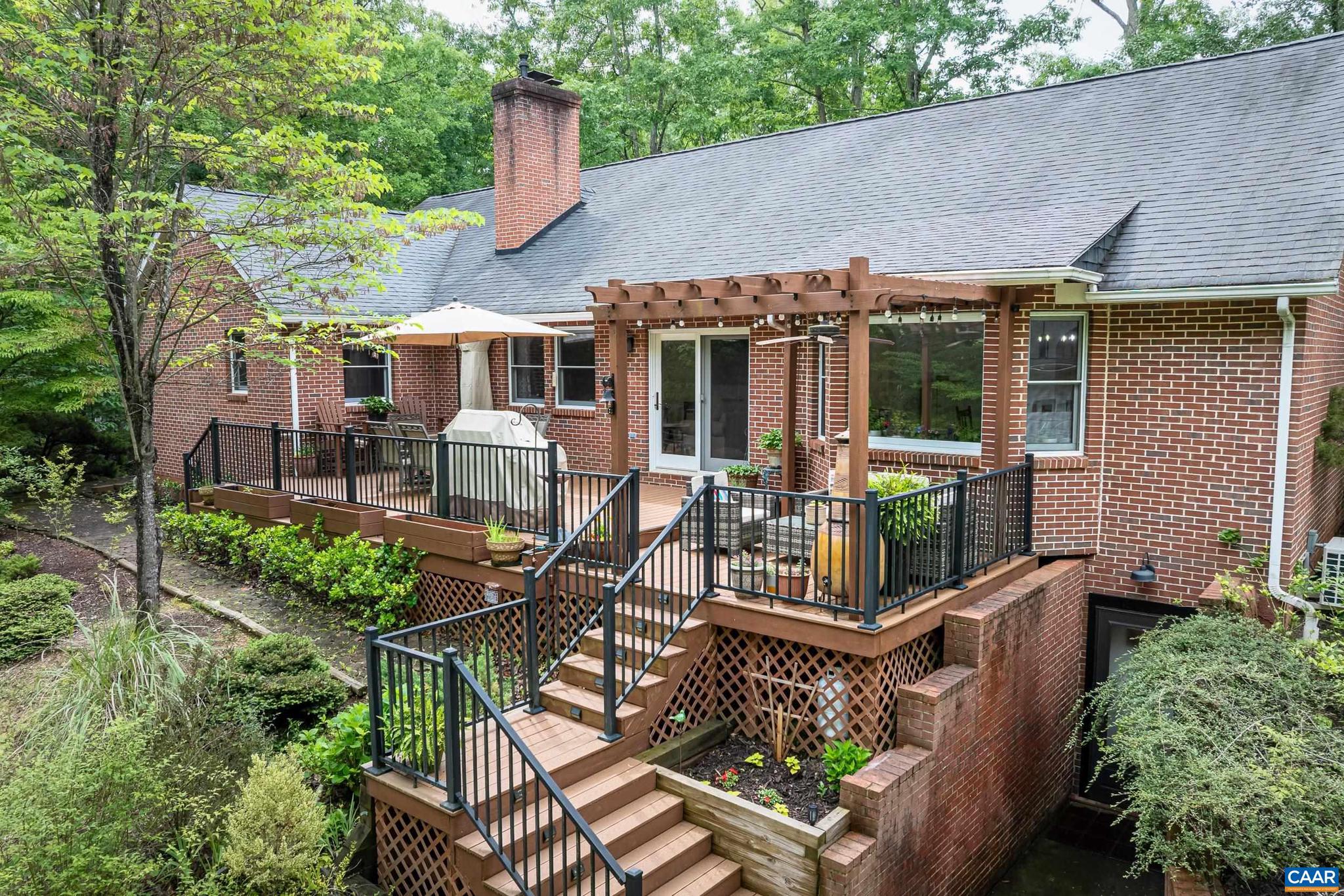 LAKE MONTICELLO - Residential