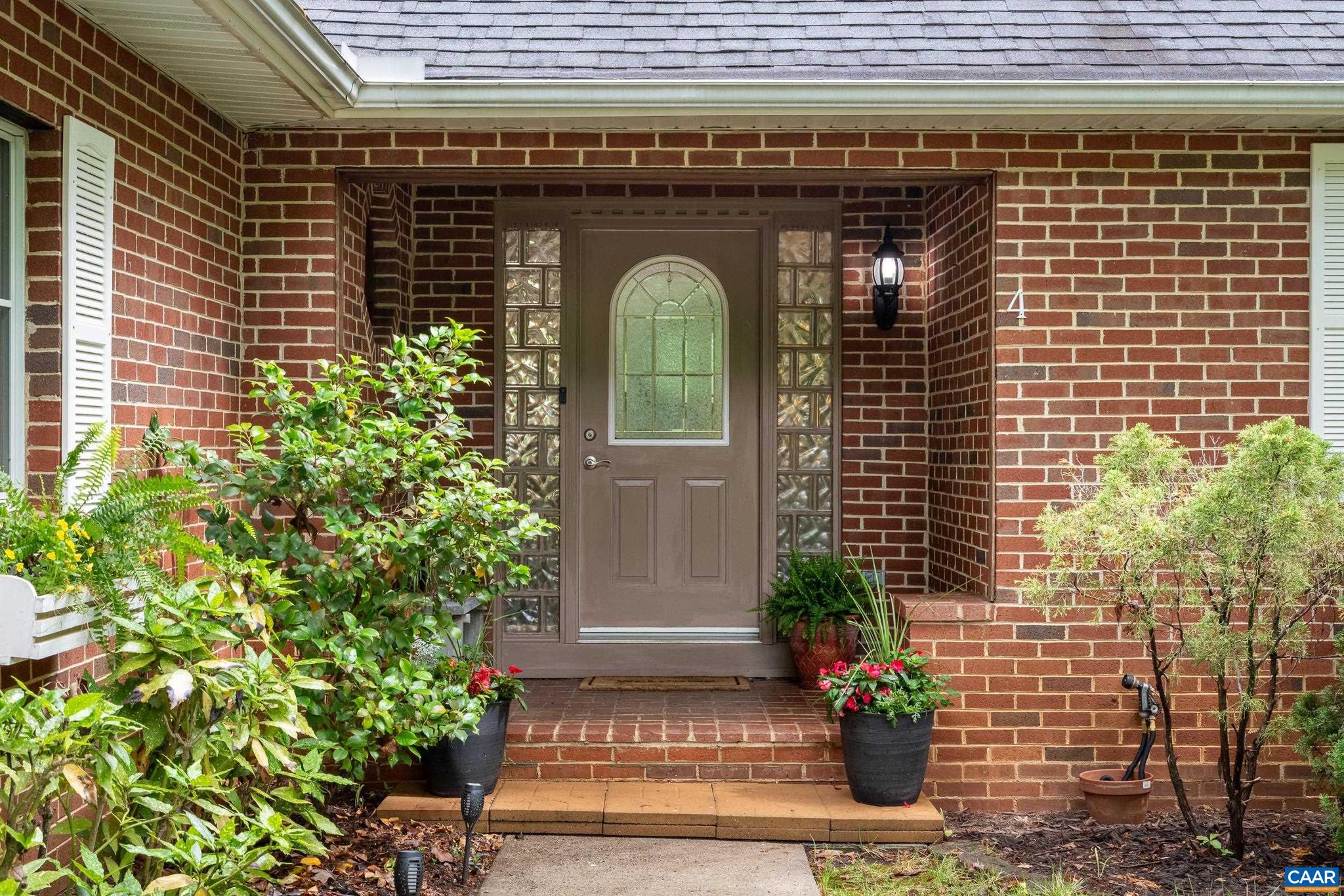 LAKE MONTICELLO - Residential