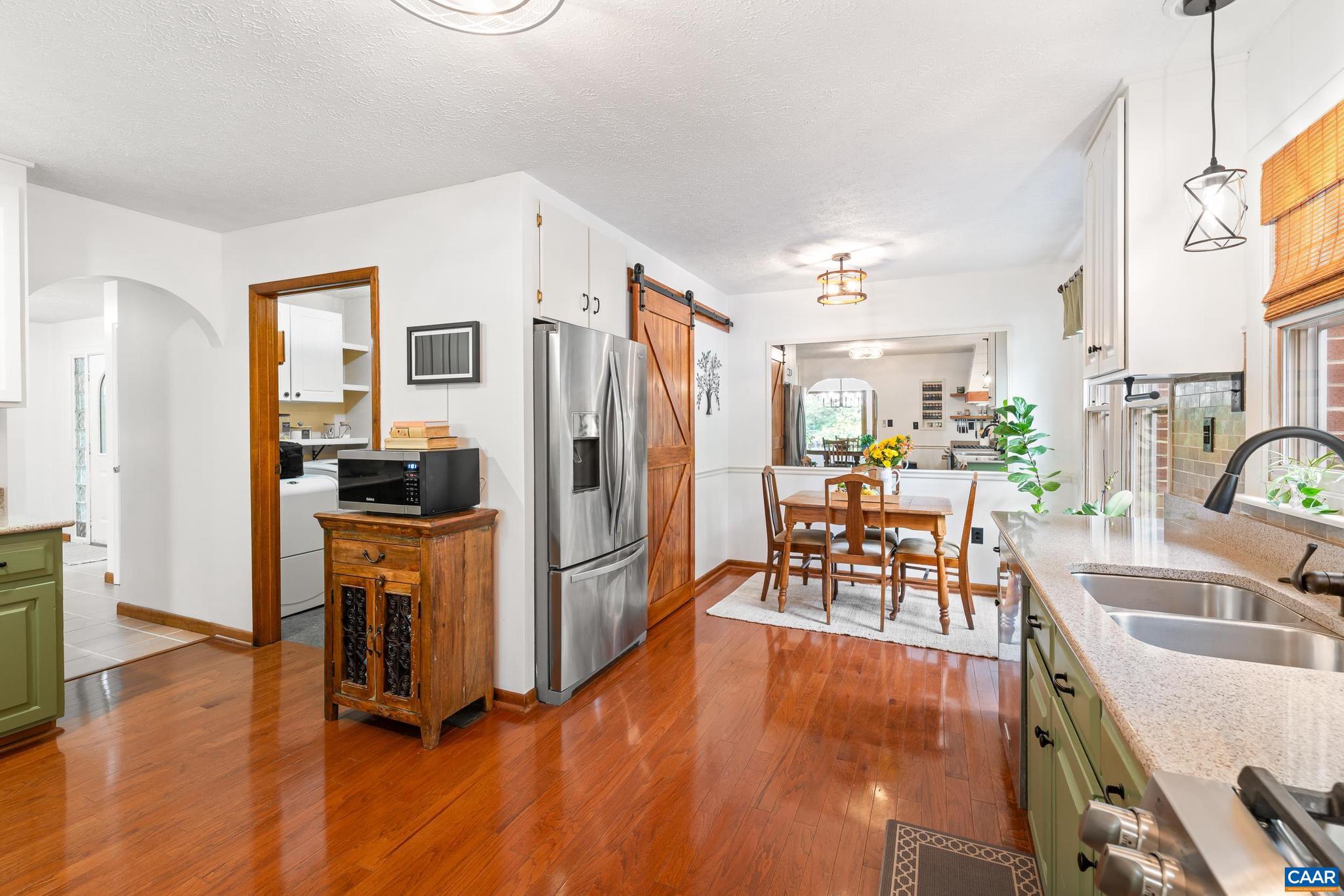 LAKE MONTICELLO - Residential