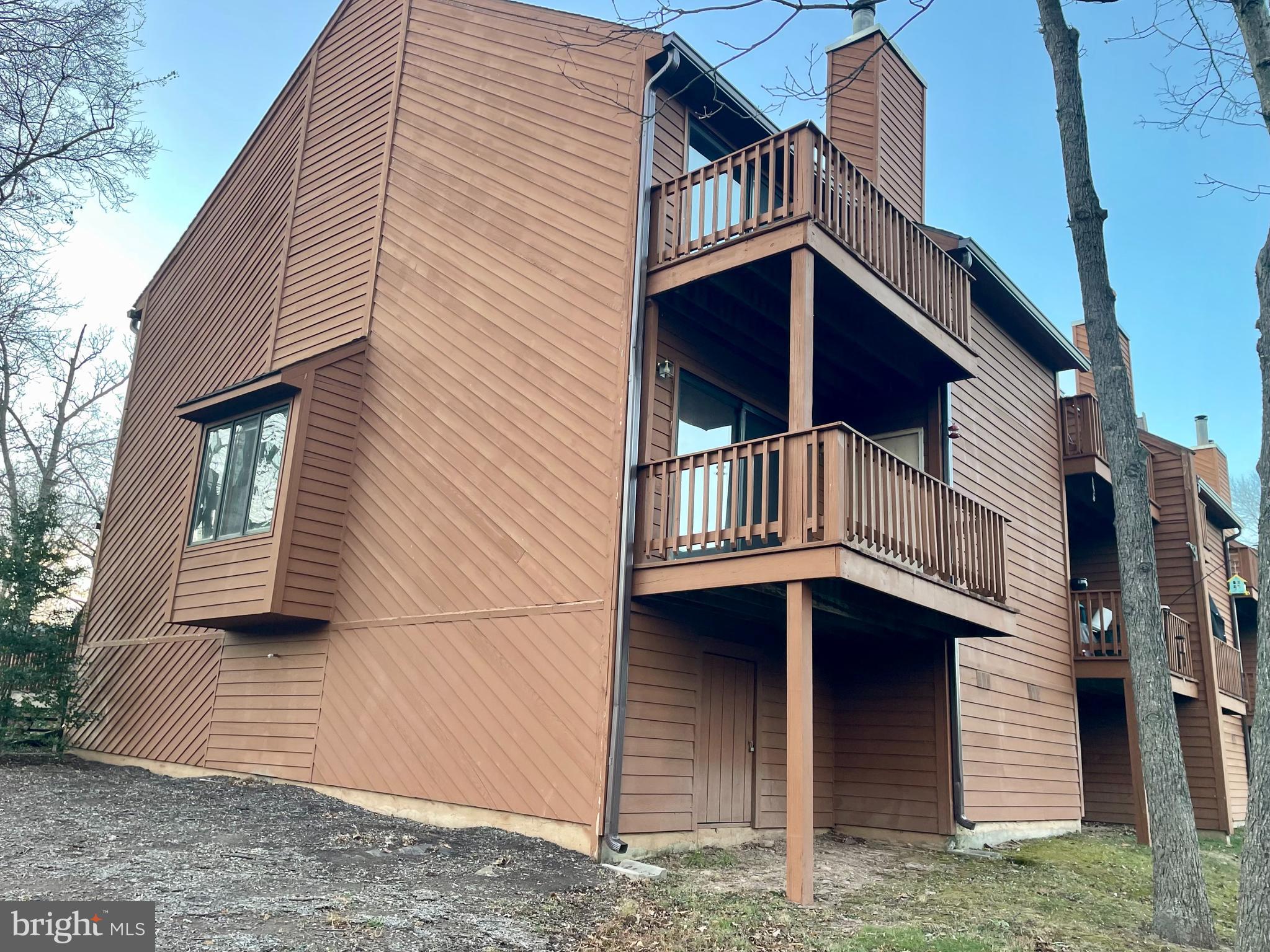 THE WOODS RESORT - Residential Lease