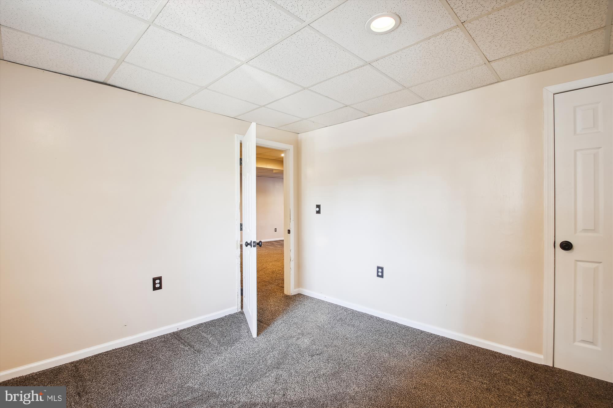 CROFTON DOWNS - Residential