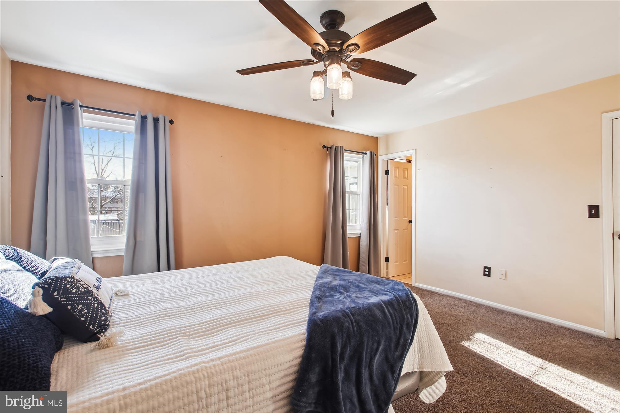 CROFTON DOWNS - Residential