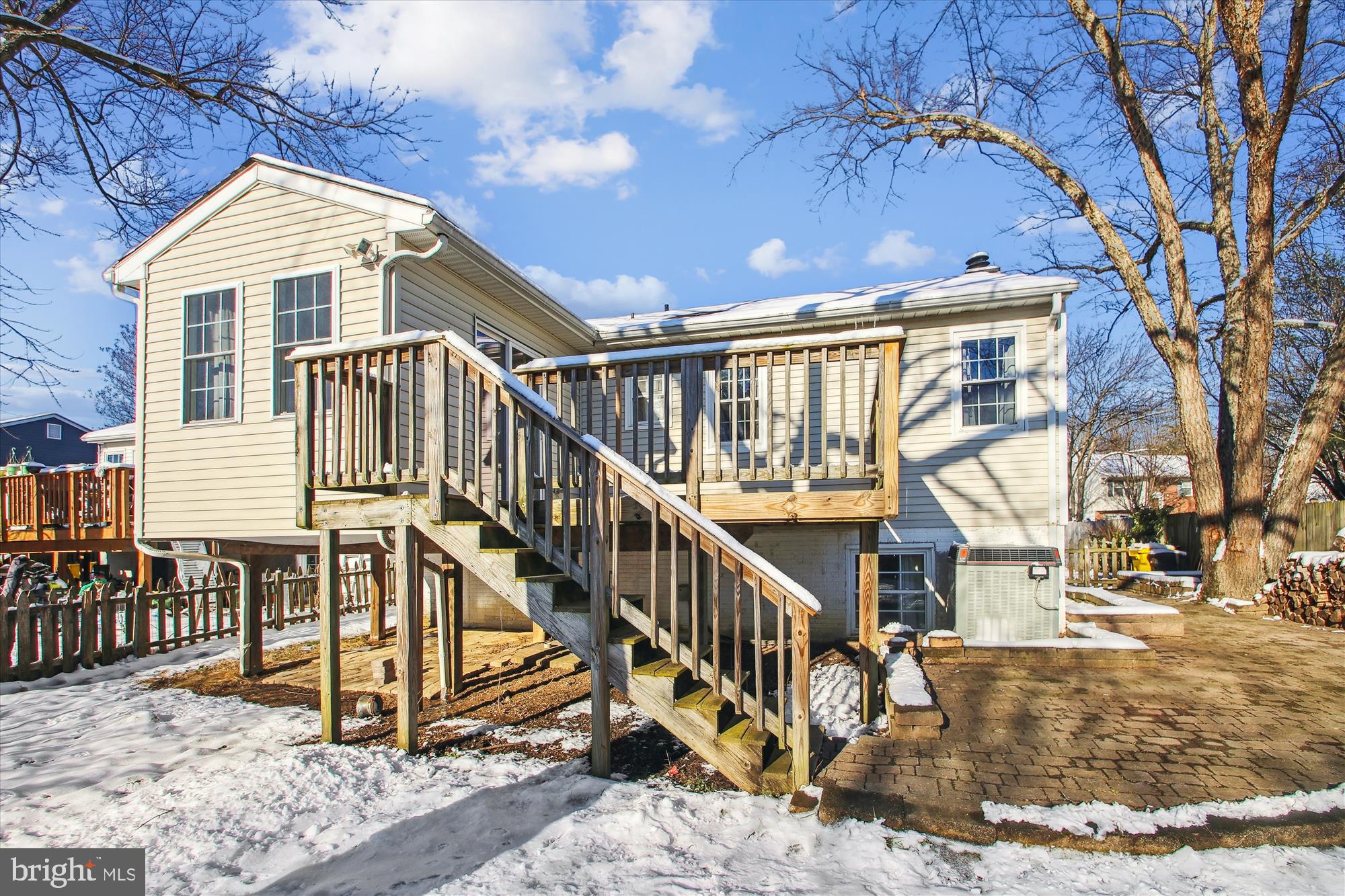 CROFTON DOWNS - Residential