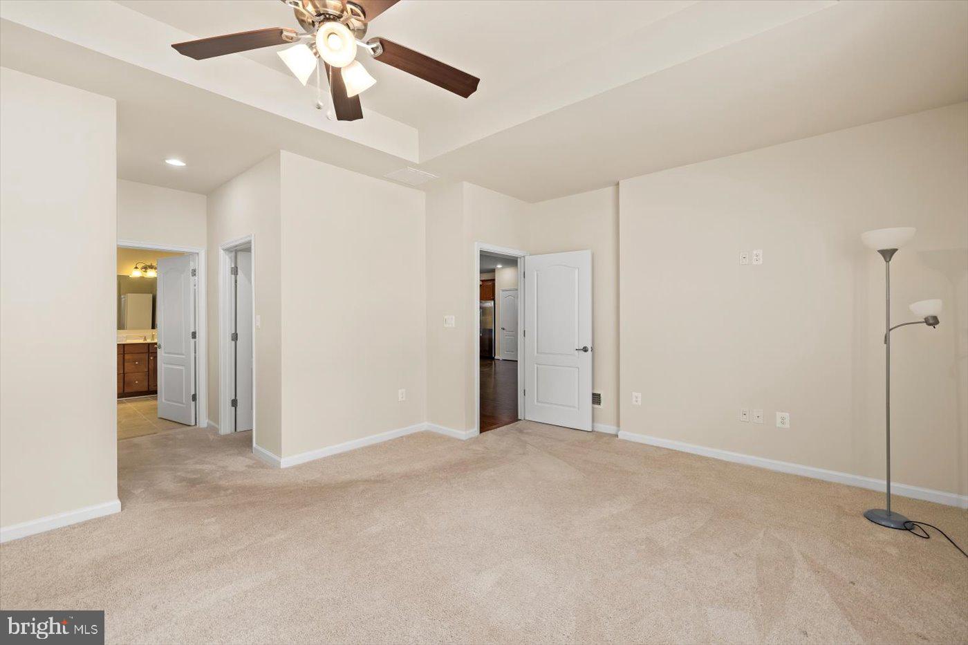 VIRGINIA HERITAGE AT LEE'S PARK - Residential