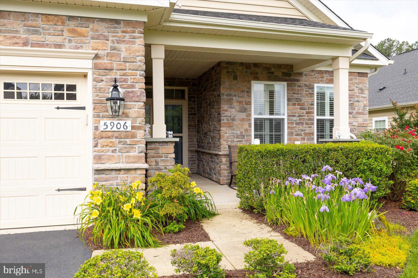 VIRGINIA HERITAGE AT LEE'S PARK - Residential