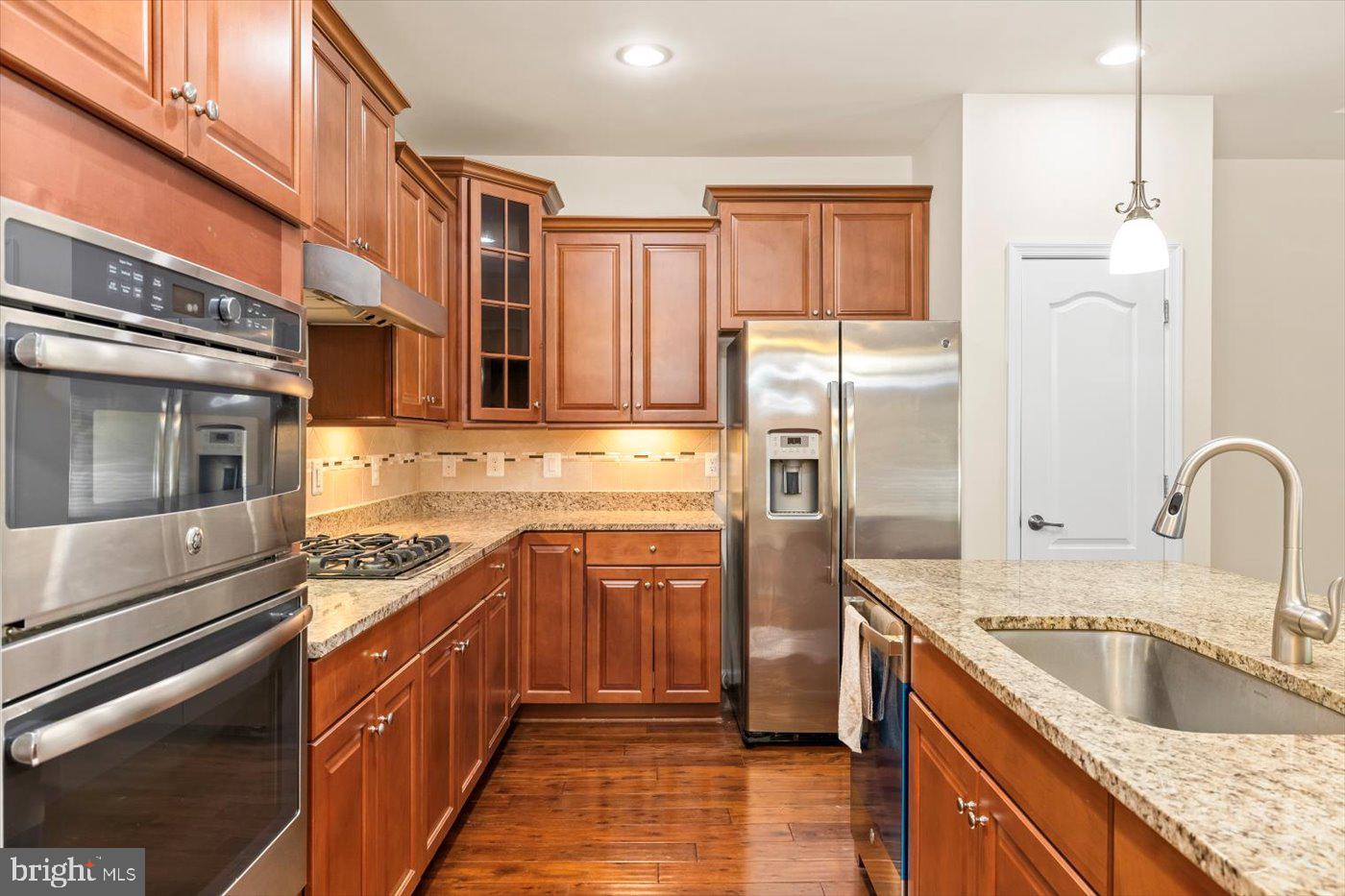 VIRGINIA HERITAGE AT LEE'S PARK - Residential