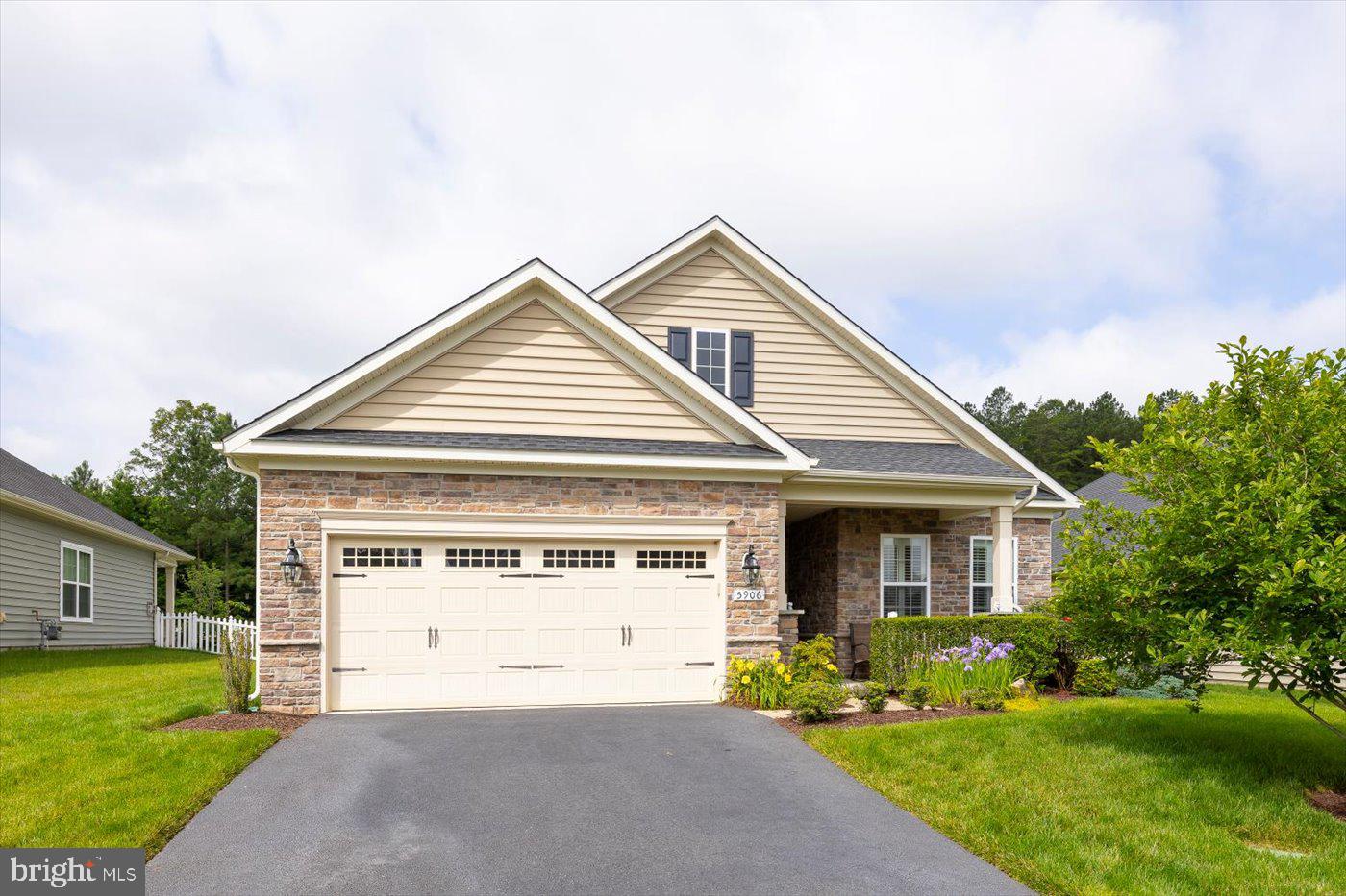 VIRGINIA HERITAGE AT LEE'S PARK - Residential