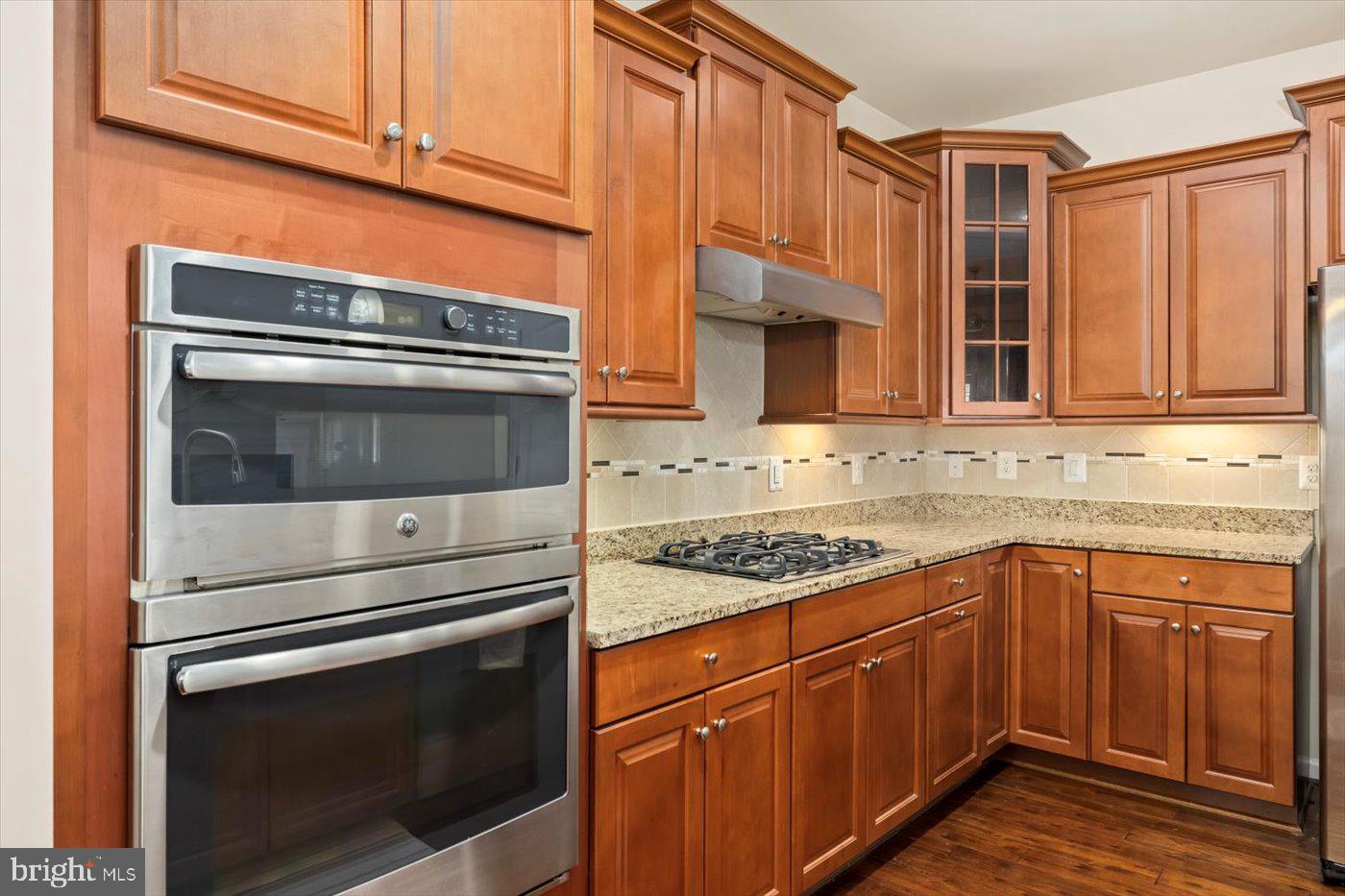 VIRGINIA HERITAGE AT LEE'S PARK - Residential