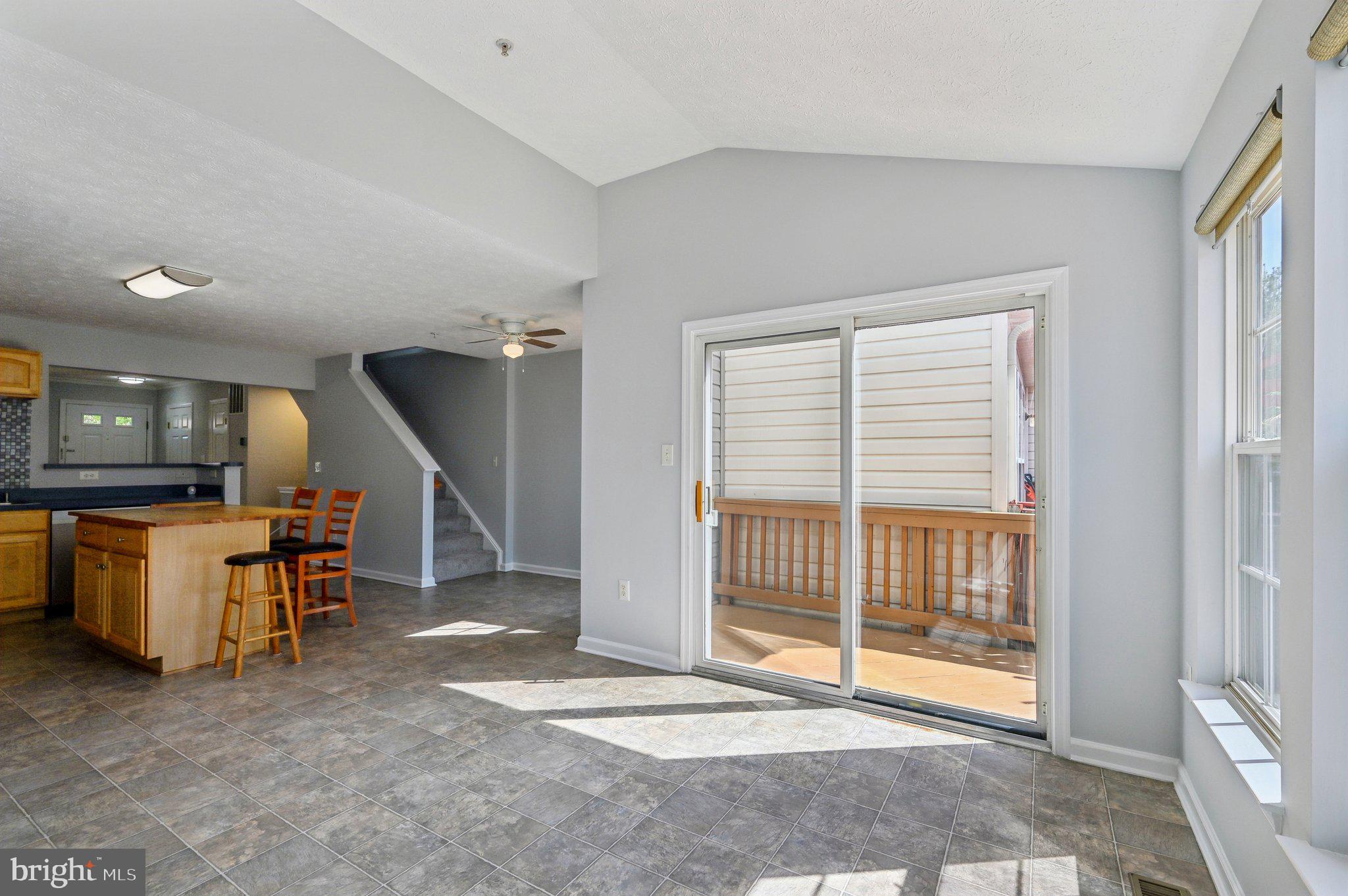 SEVEN OAKS - Residential