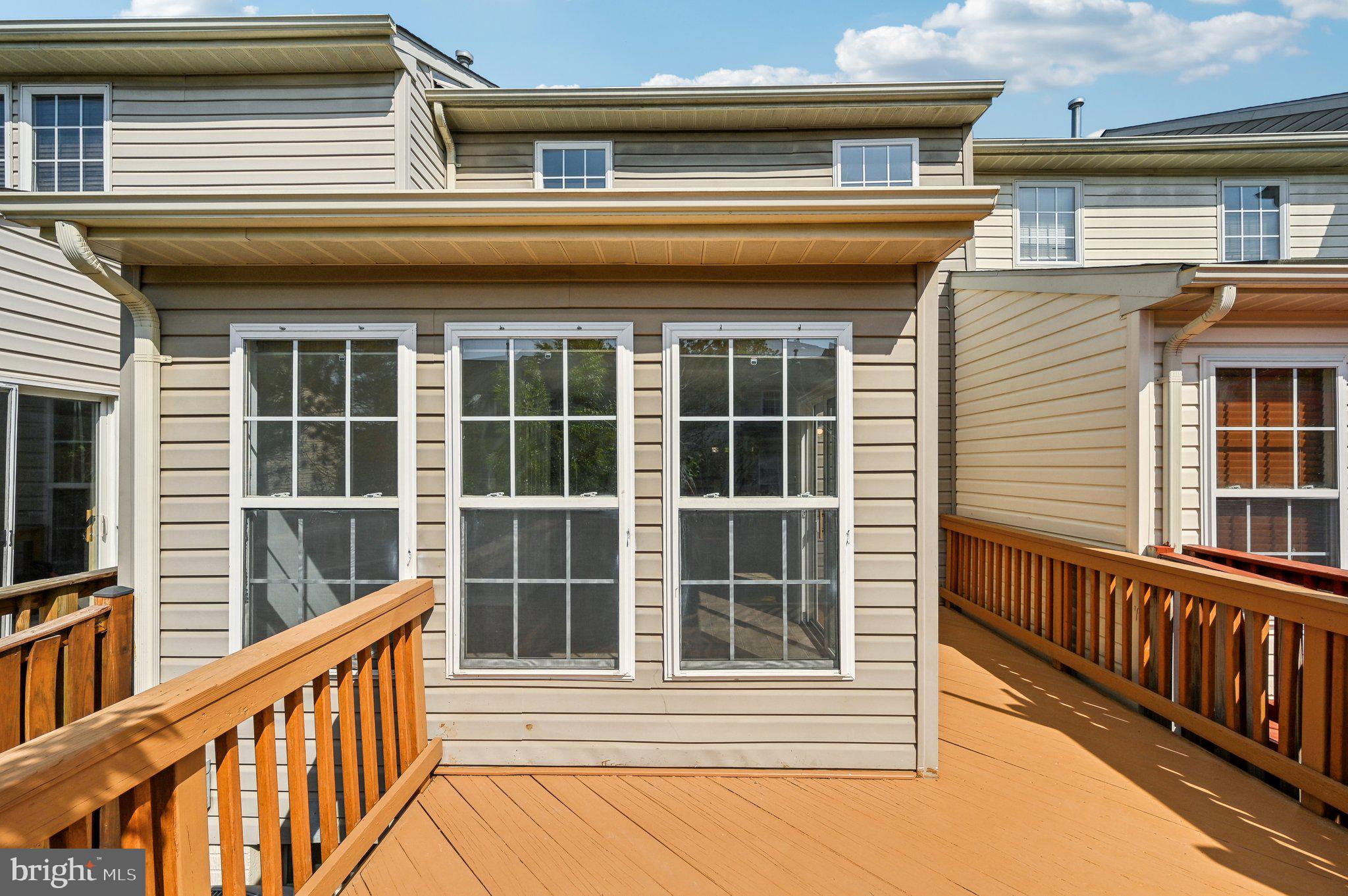 SEVEN OAKS - Residential