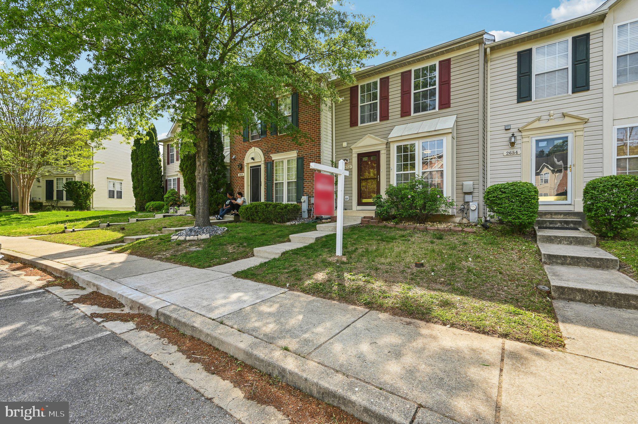 SEVEN OAKS - Residential